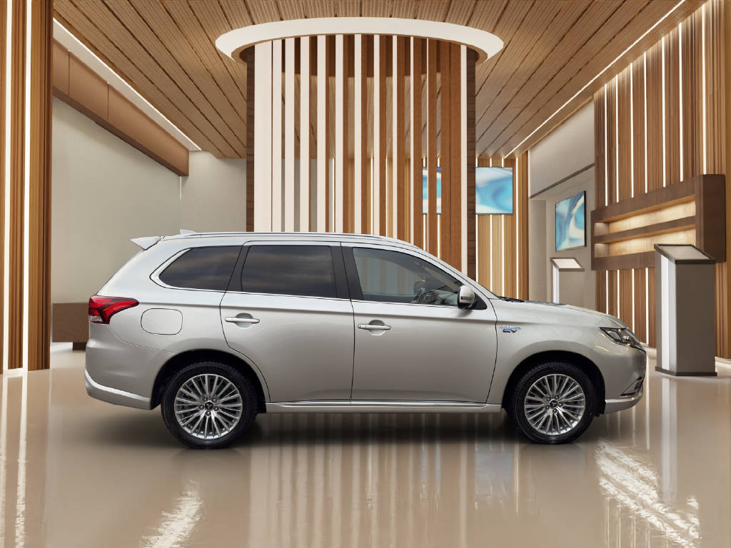 MITSUBISHI Outlander 2.4 PHEV Diamond+-image-5