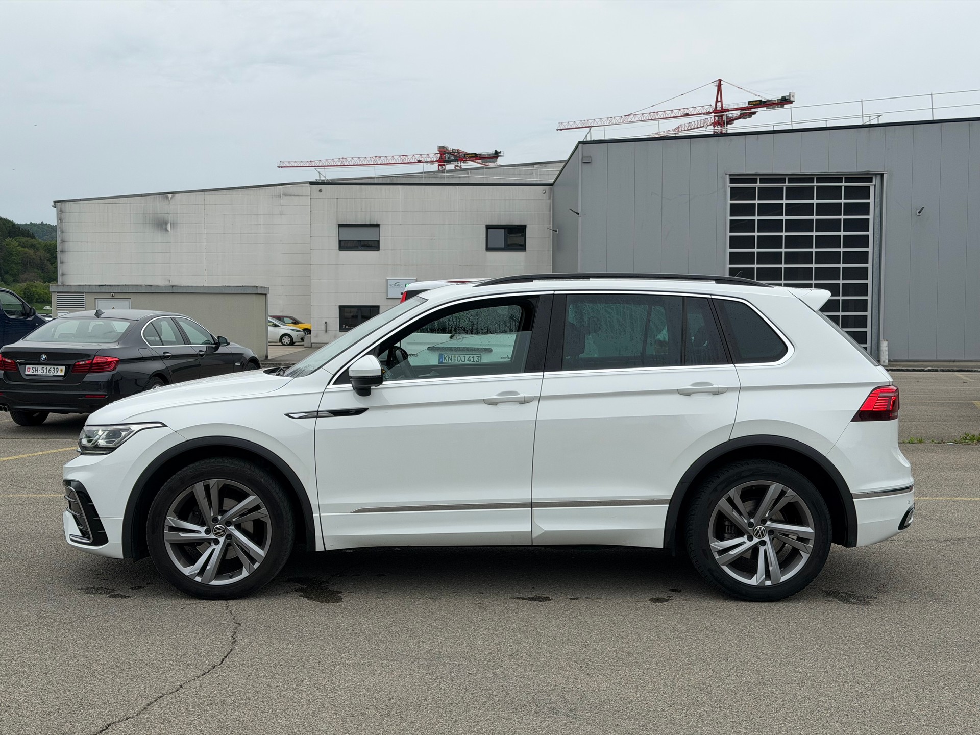 VW Tiguan 2.0 TDI SCR R-Line 4Motion DSG-image-7