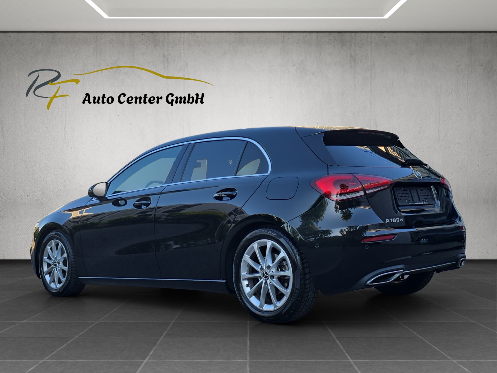 MERCEDES-BENZ A 180 d Style 7G-DCT-image-3