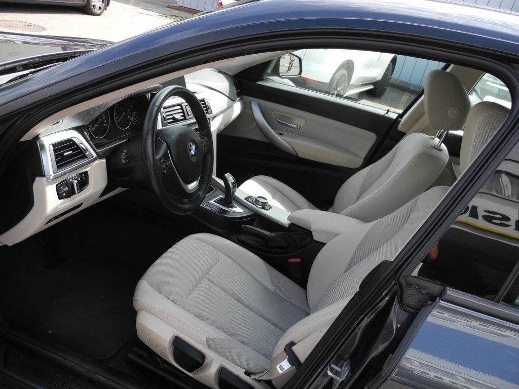 BMW 320d GT xDrive Steptronic ** Alcantara-/Leder ** Grosses Navigation ** Rückfahrkamera** PDC **-image-9