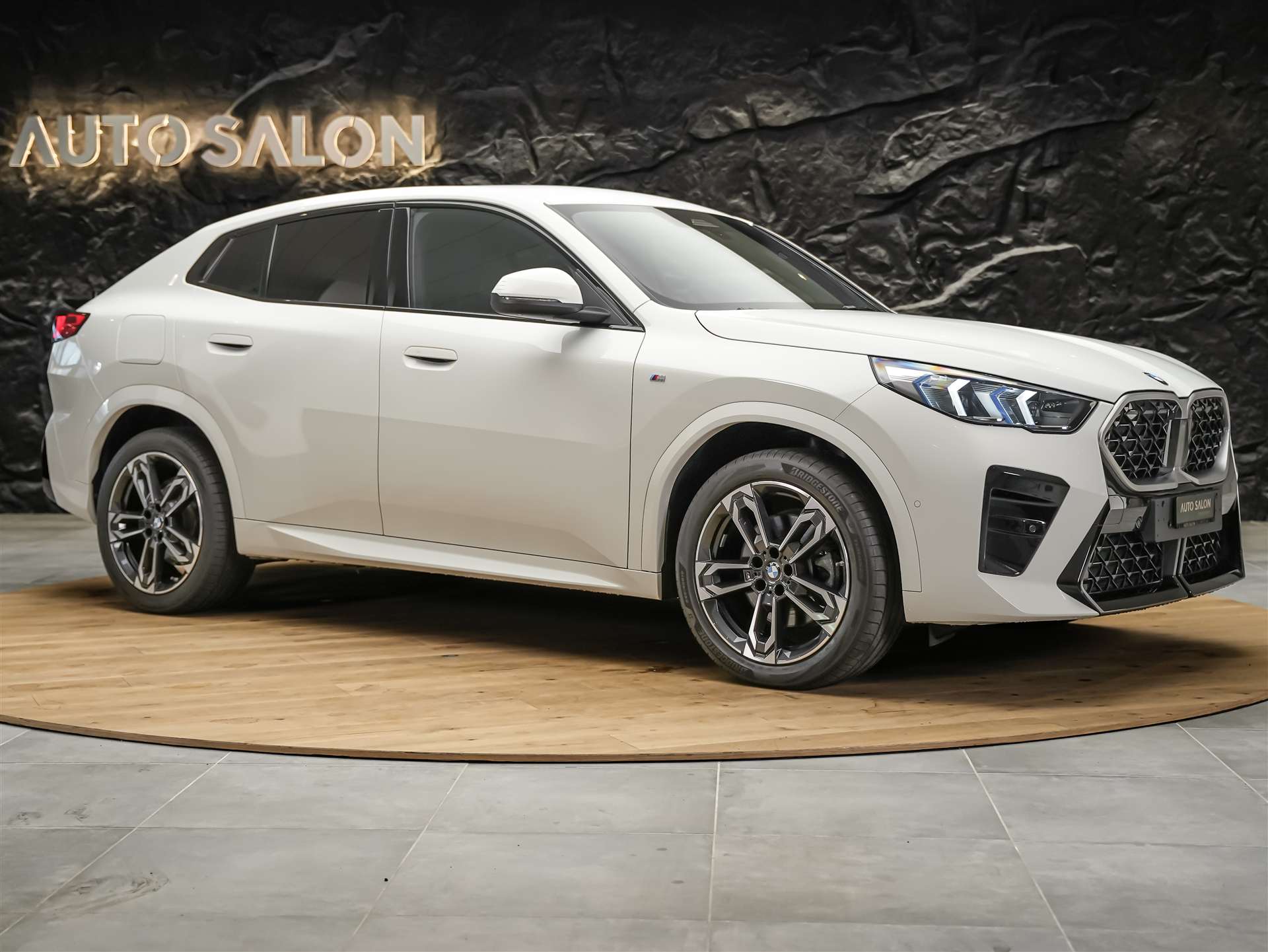 BMW X2 sDrive 20i 48V M Sport *Massagesitz*El. Sitze mit Memory*Harman/Kardon*-image-5