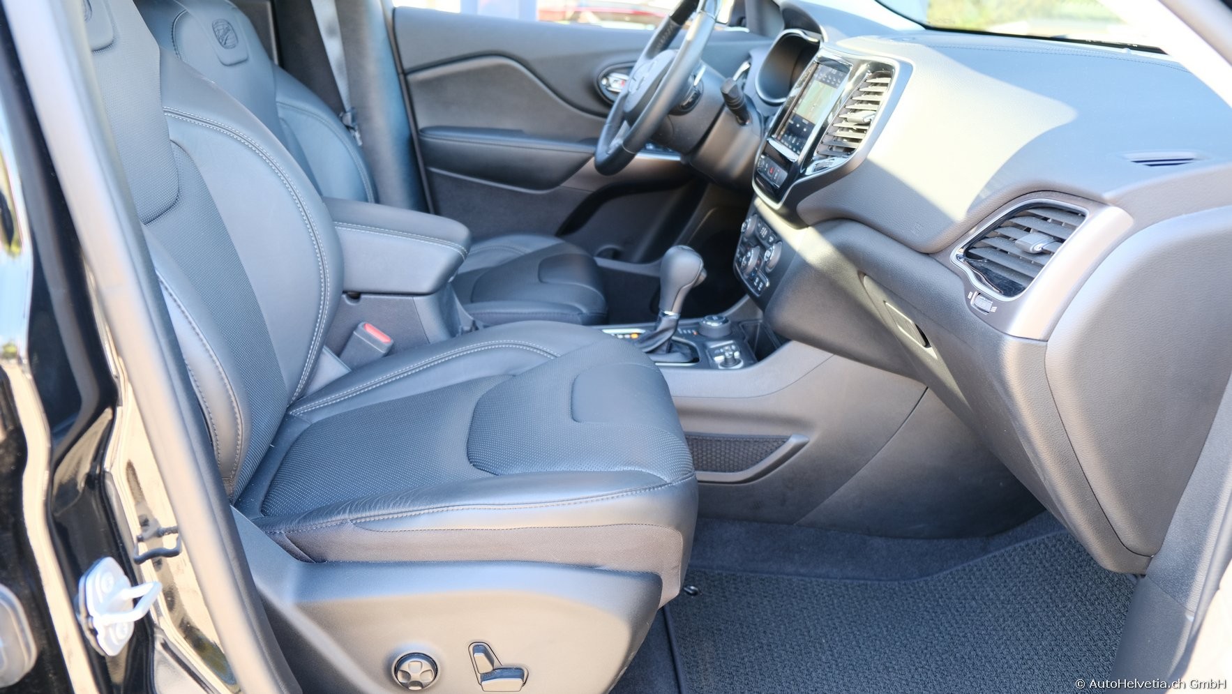 JEEP Cherokee 2.0 Overland AWD Drive I 9ATX-image-10