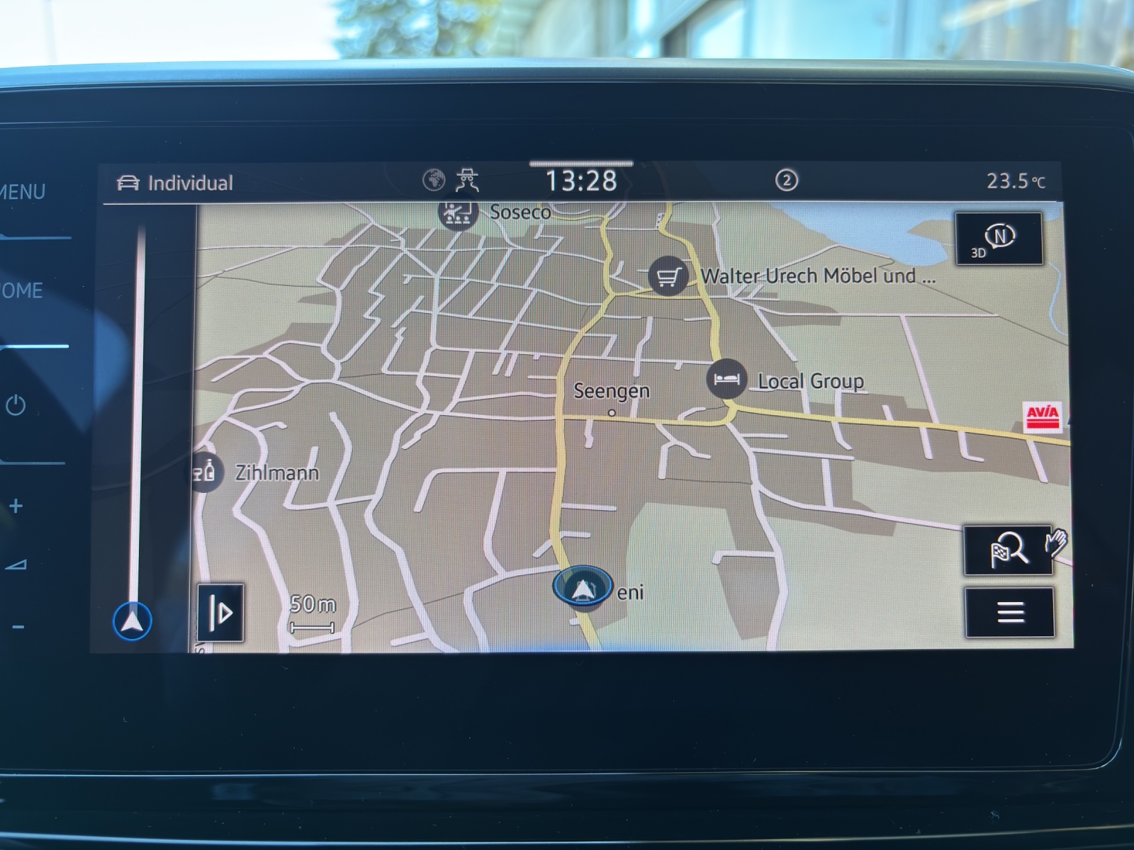 VW New T-Roc 2.0 TSI R-Line DSG 4Motion mit AHK, Standheizung & Winterräder-image-22
