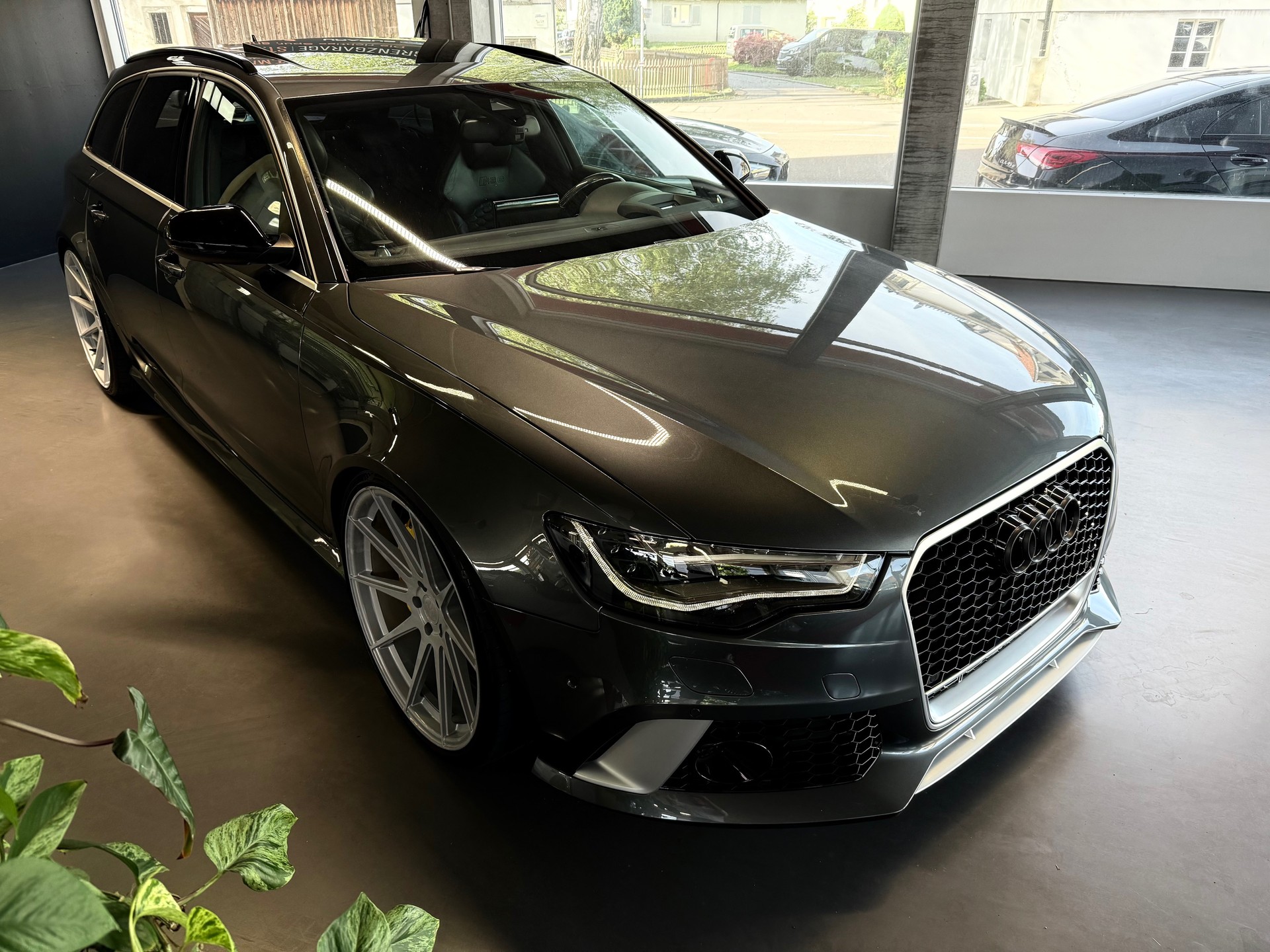 AUDI RS6 Avant 4.0 TFSI V8 quattro Tiptronic-showroom-element-2