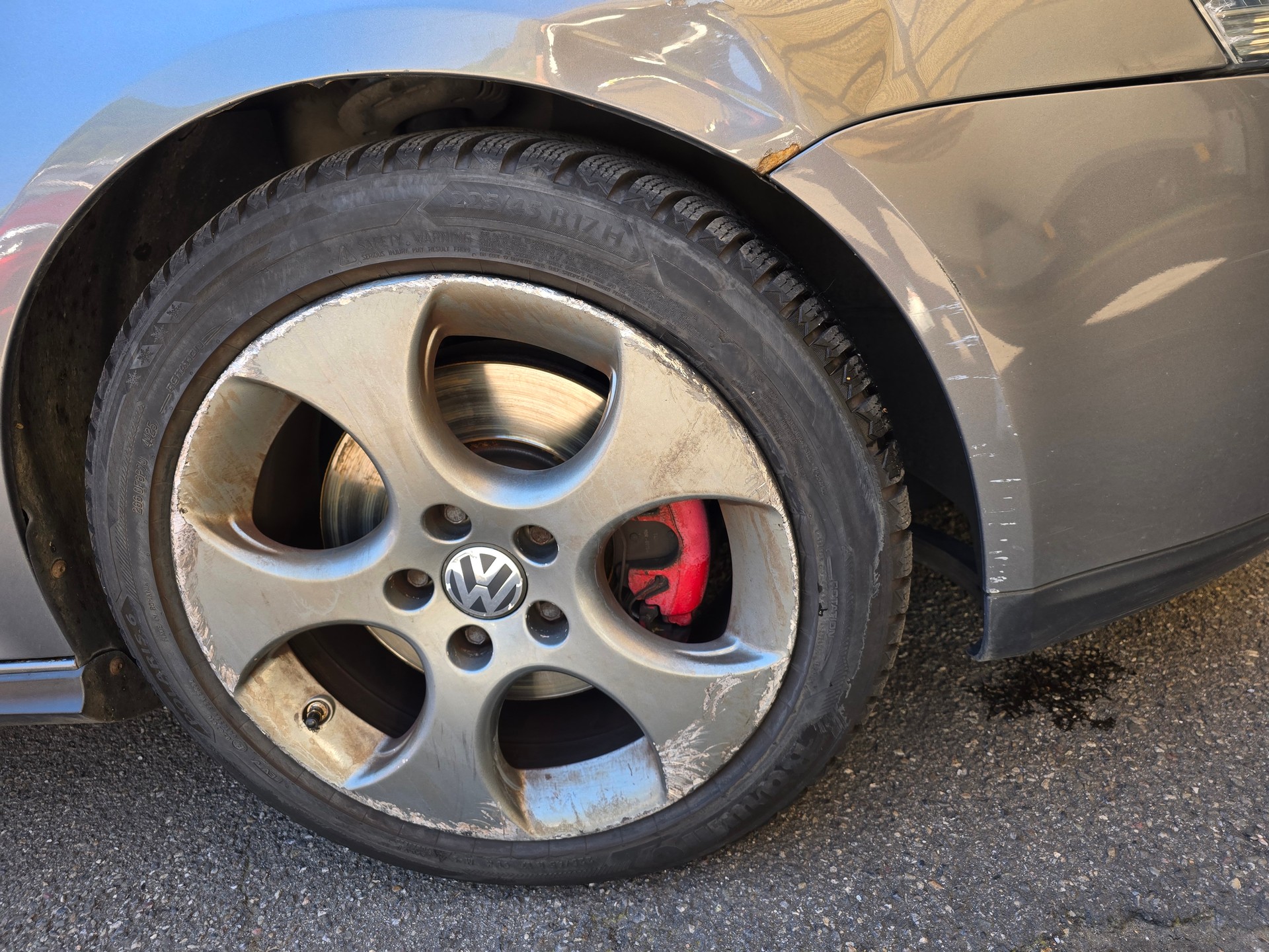 VW Golf 2.0 TFSI GTI-image-13