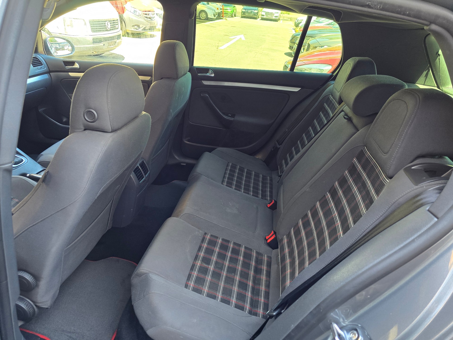 VW Golf 2.0 TFSI GTI-image-26