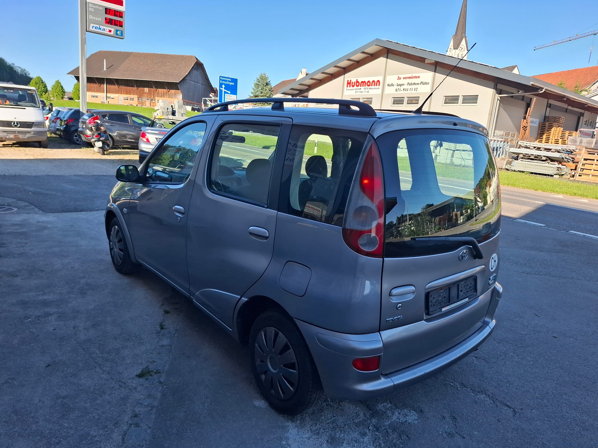TOYOTA Yaris Verso 1.3 Linea Sol-image-4