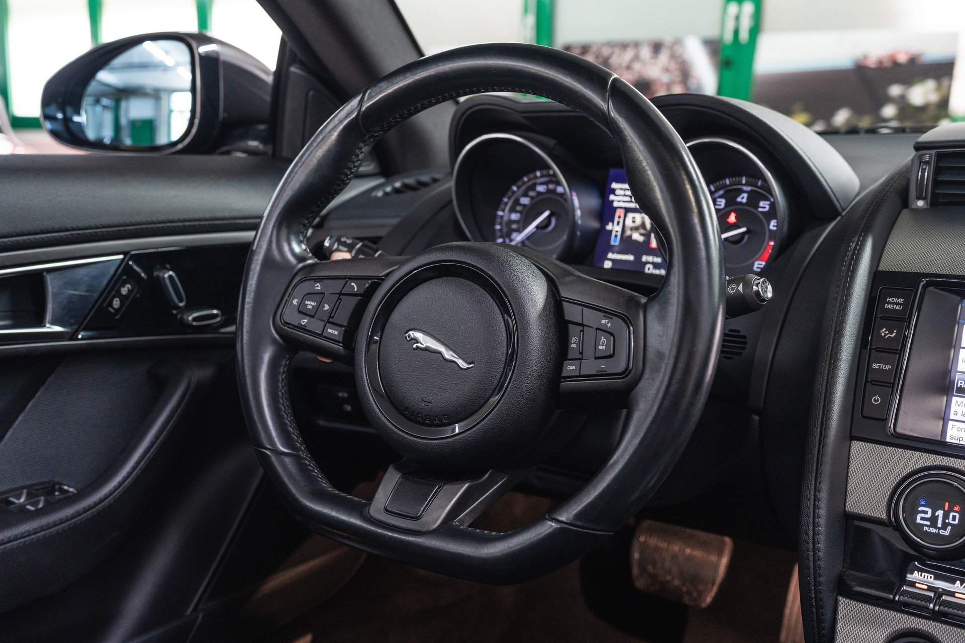 JAGUAR F-Type Convertible 3.0 V6 S/C-image-13
