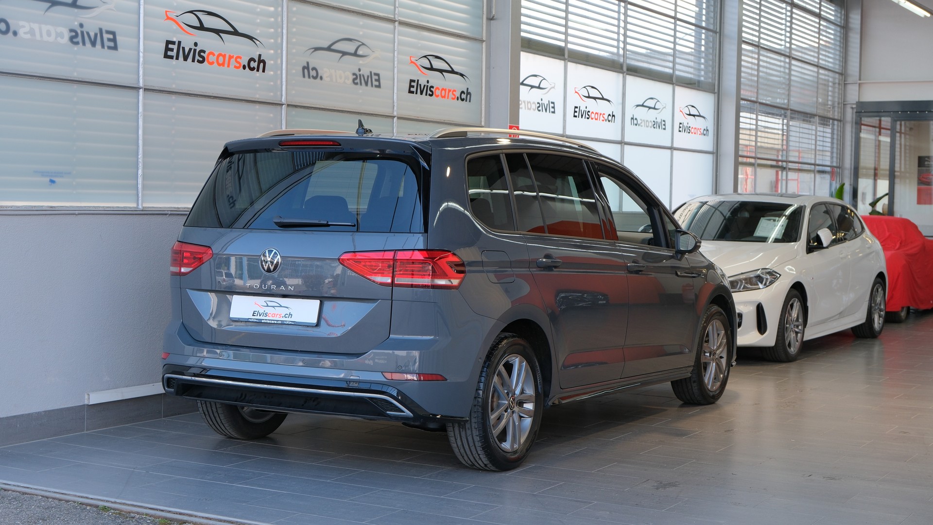 VW Touran 1.5 TSI EVO Comfortline United R Line DSG-image-26