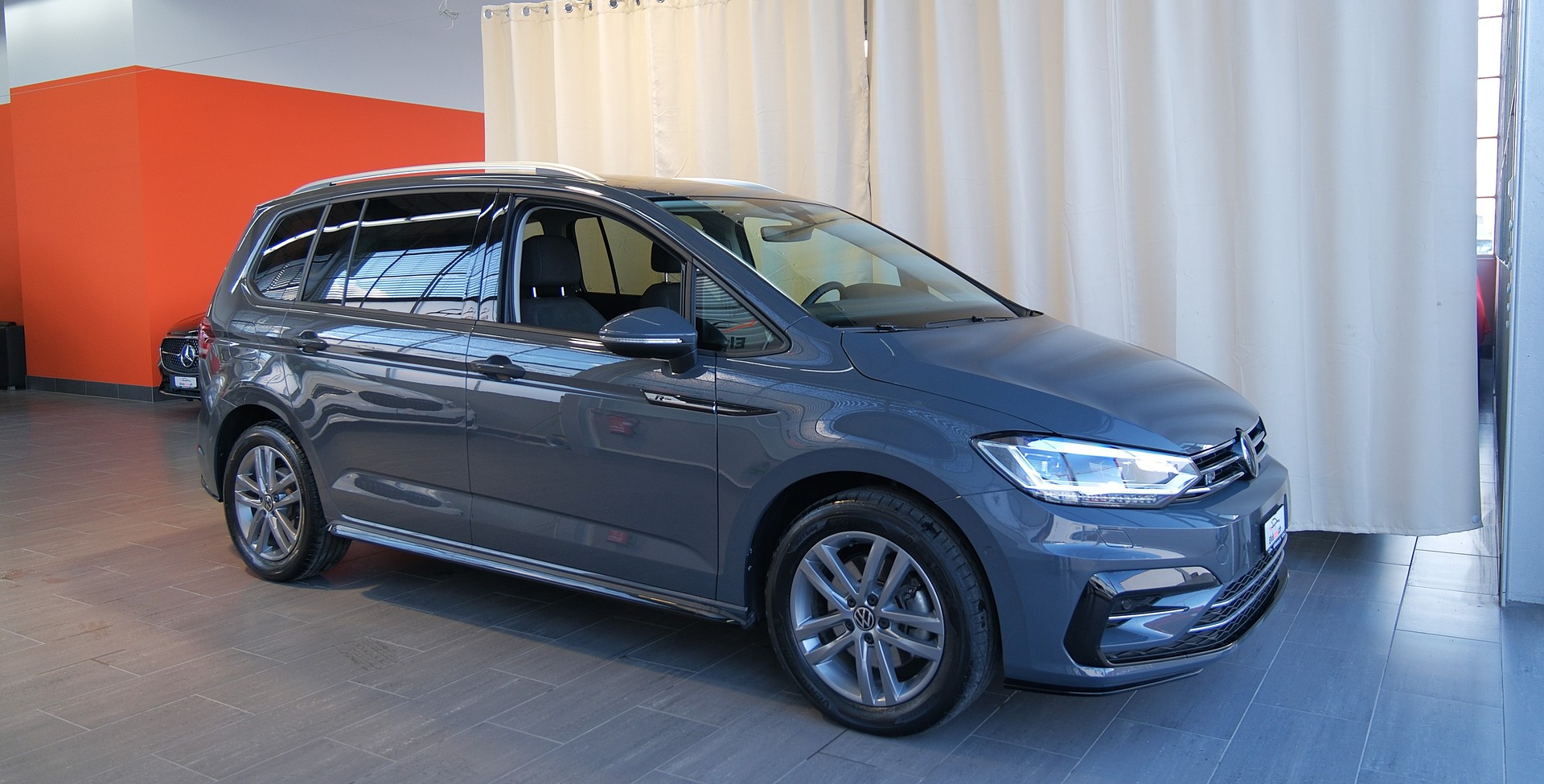 VW Touran 1.5 TSI EVO Comfortline United R Line DSG-image-29