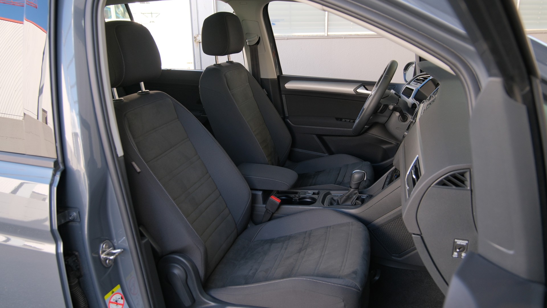 VW Touran 1.5 TSI EVO Comfortline United R Line DSG-image-22