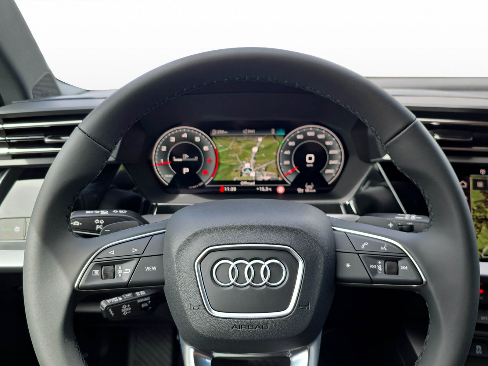 AUDI A3 Sportback TFSI 150 kW quattro S line S tronic-image-4
