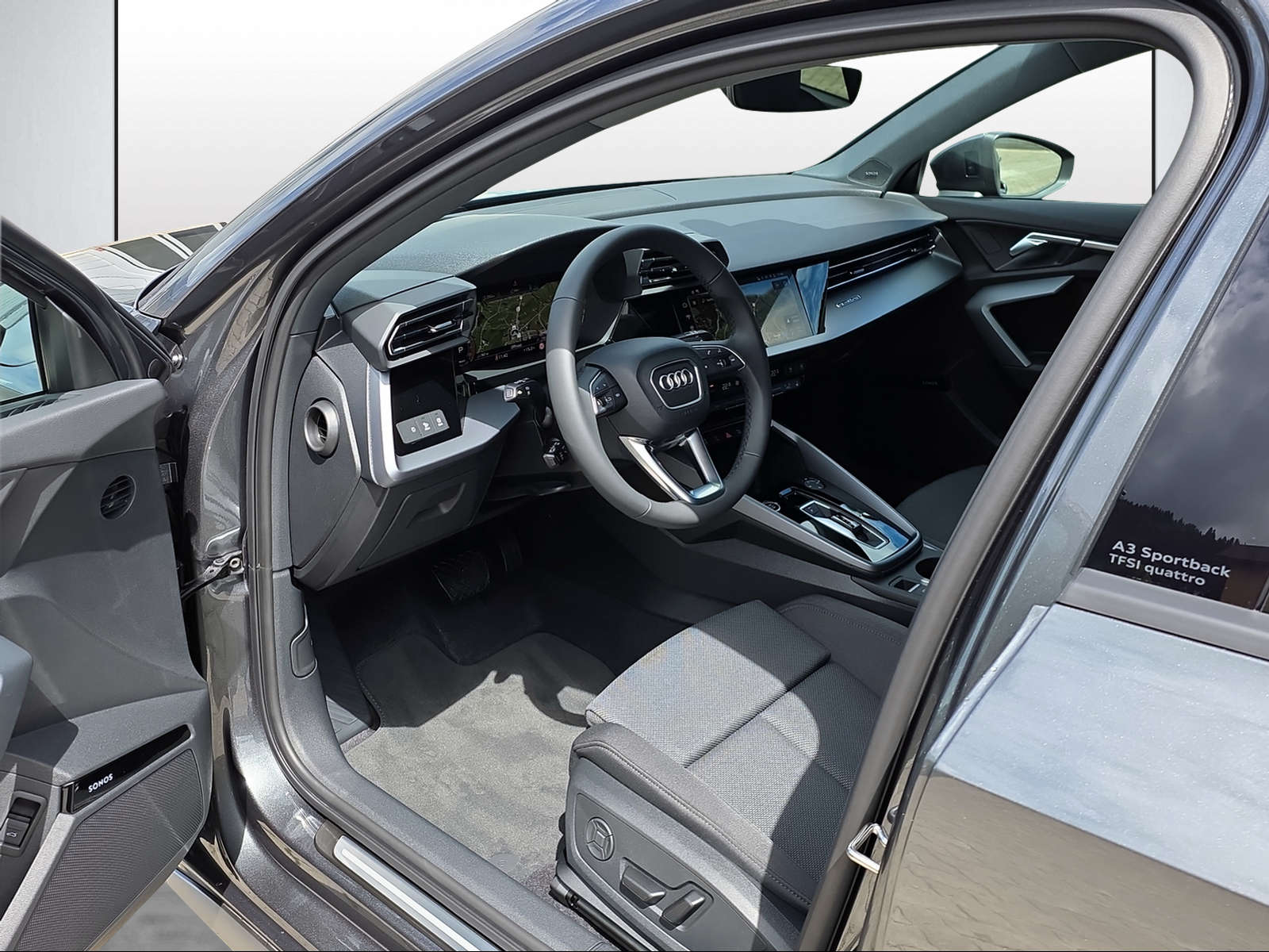AUDI A3 Sportback TFSI 150 kW quattro S line S tronic-image-5