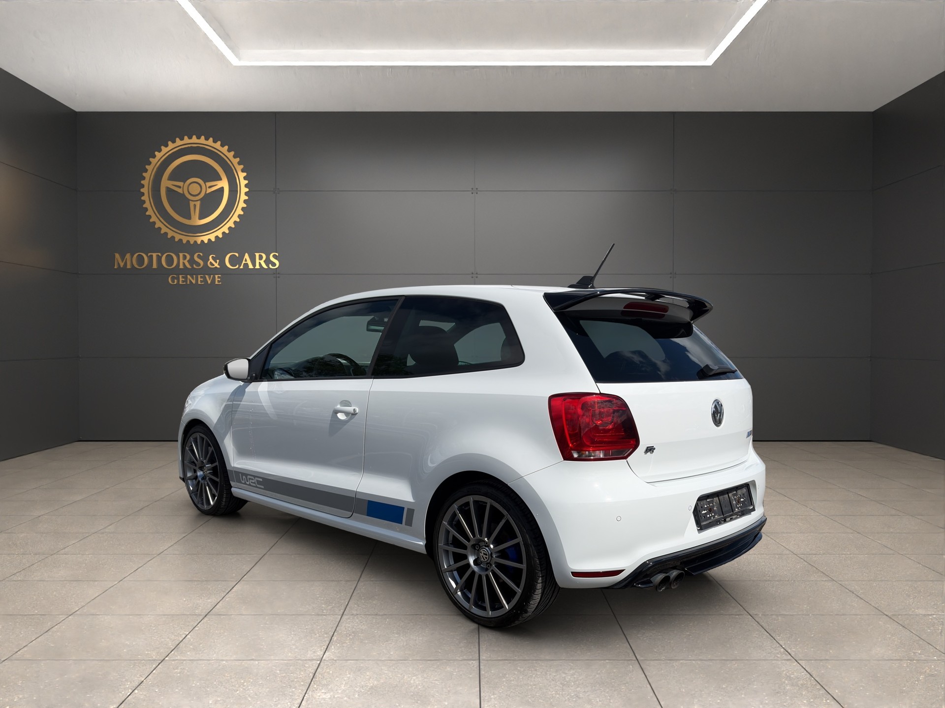 VW Polo 2.0 TSI R WRC-showroom-element-3