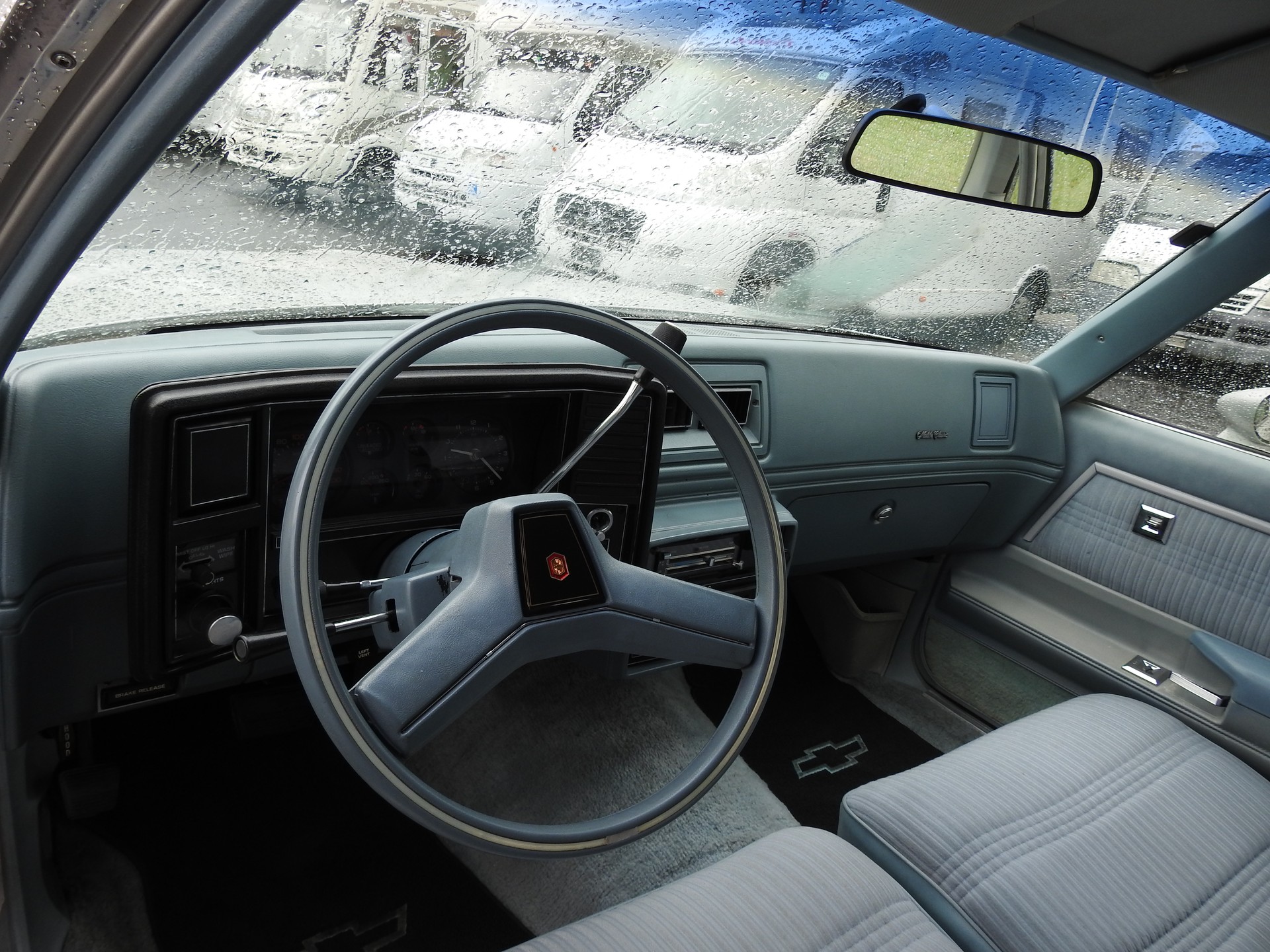 CHEVROLET Malibu Classic-image-11