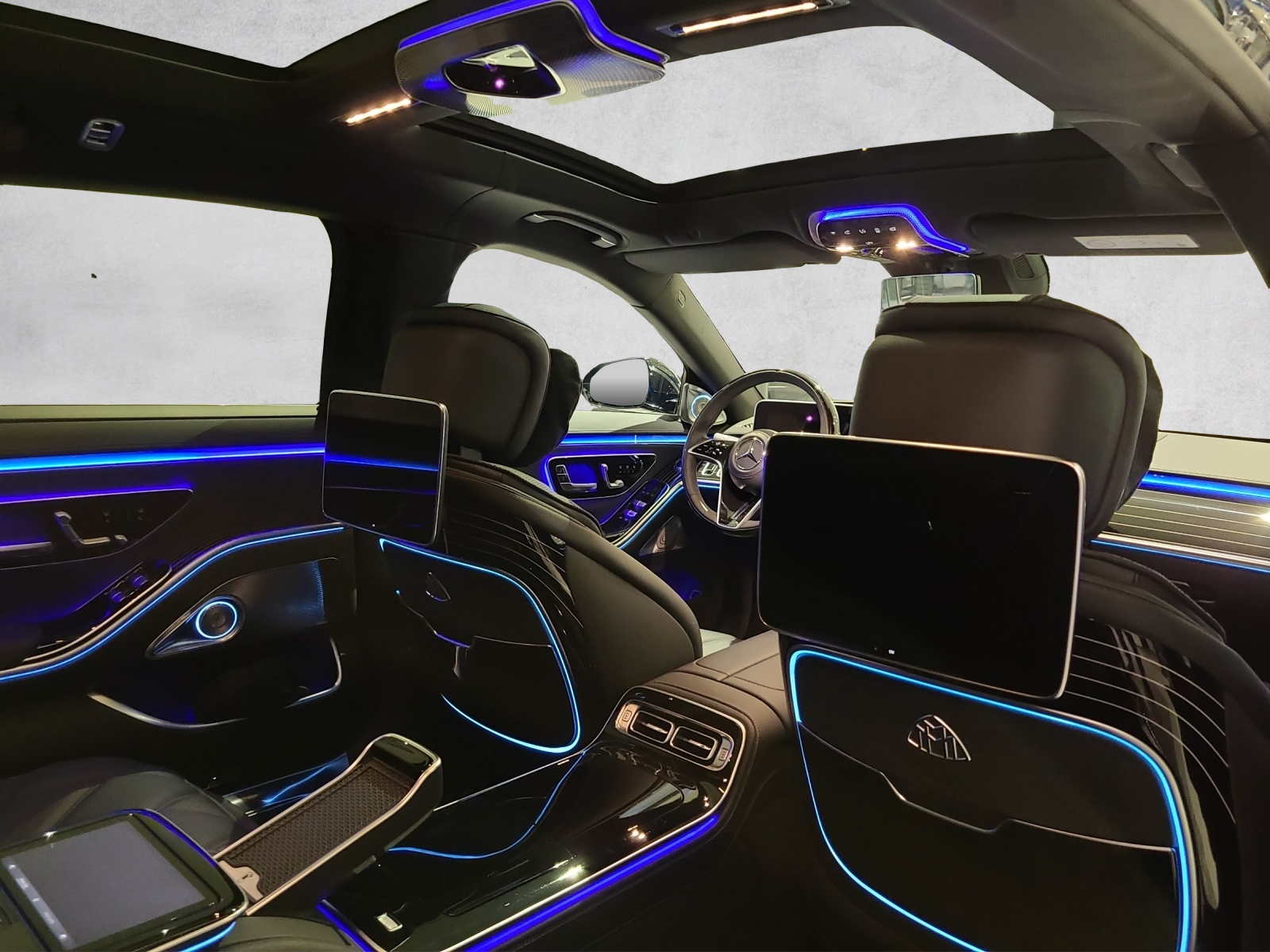 MERCEDES-BENZ S 680 4Matic Maybach First Class 9G-Tronic-image-14