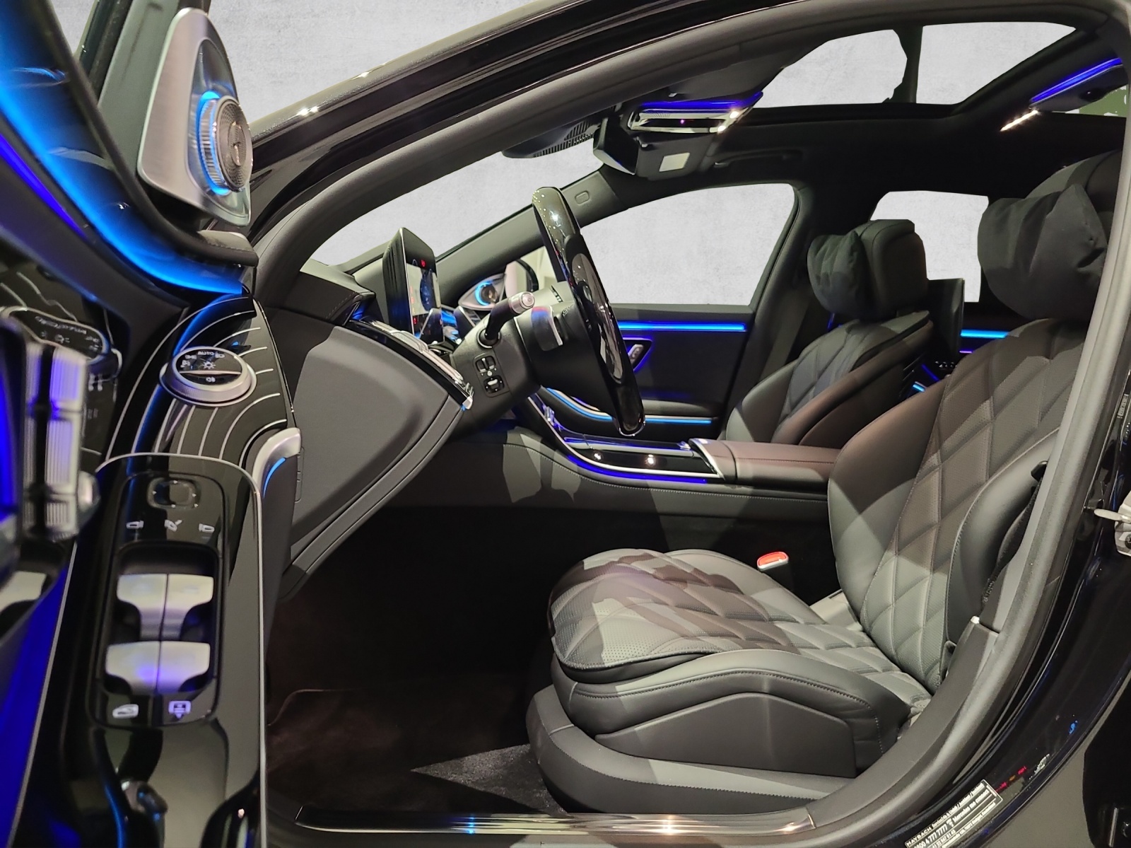 MERCEDES-BENZ S 680 4Matic Maybach First Class 9G-Tronic-image-7