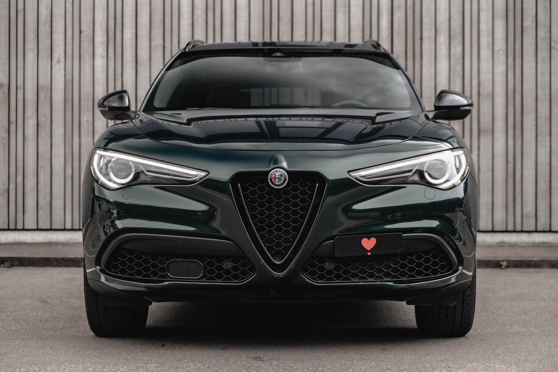 ALFA ROMEO Stelvio 2.2 JTDM Sport Q4 Automatic * FRISCH AB MFK * TOP GEPFLEGTES FAHRZEUG * WP & ZR ERSETZT *-showroom-element-1