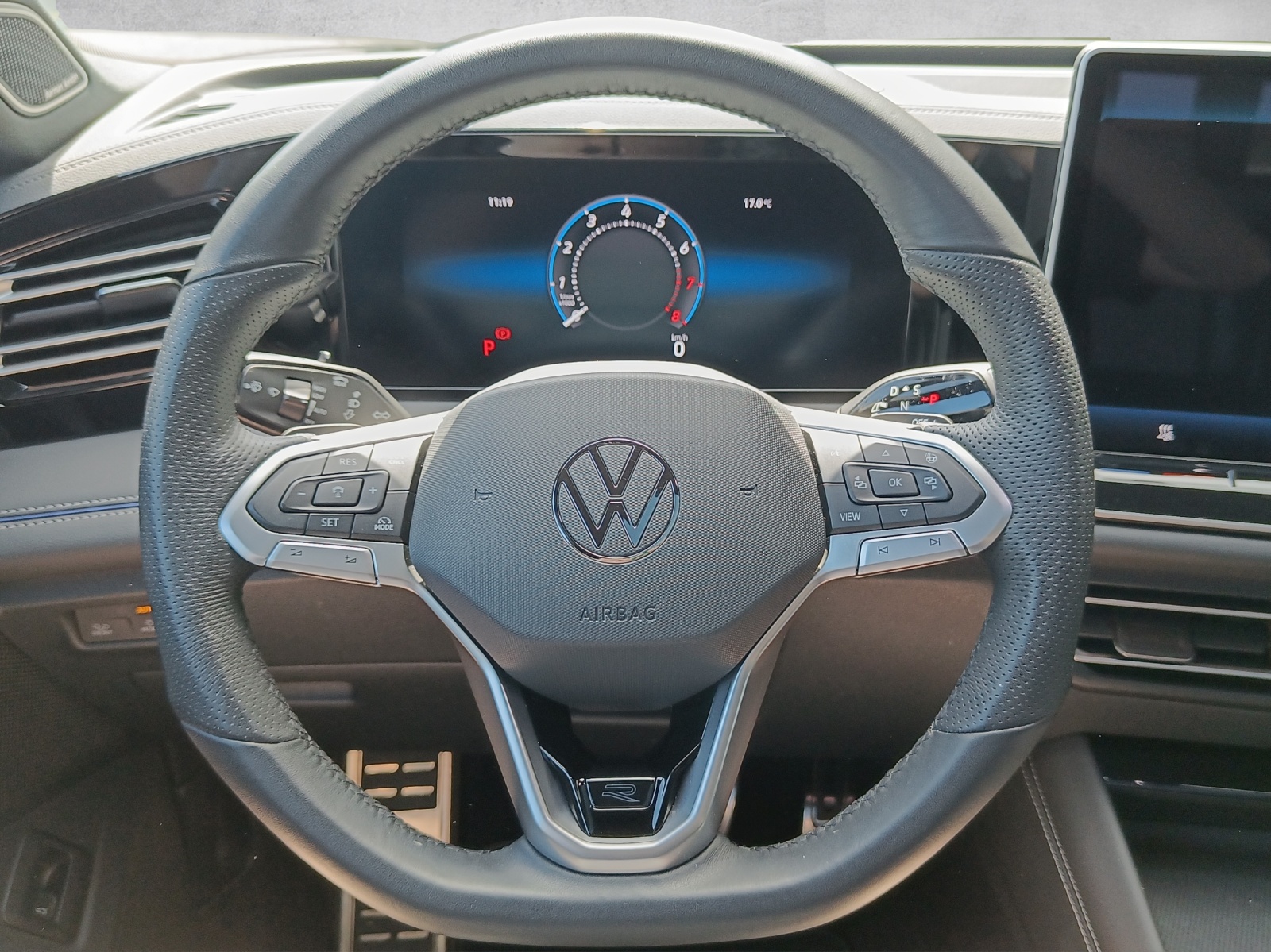 VW Tiguan 2.0 TSI R-Line Black Style 4motion*5J Garantie*8-Fach Räder*Standheizung*-image-9