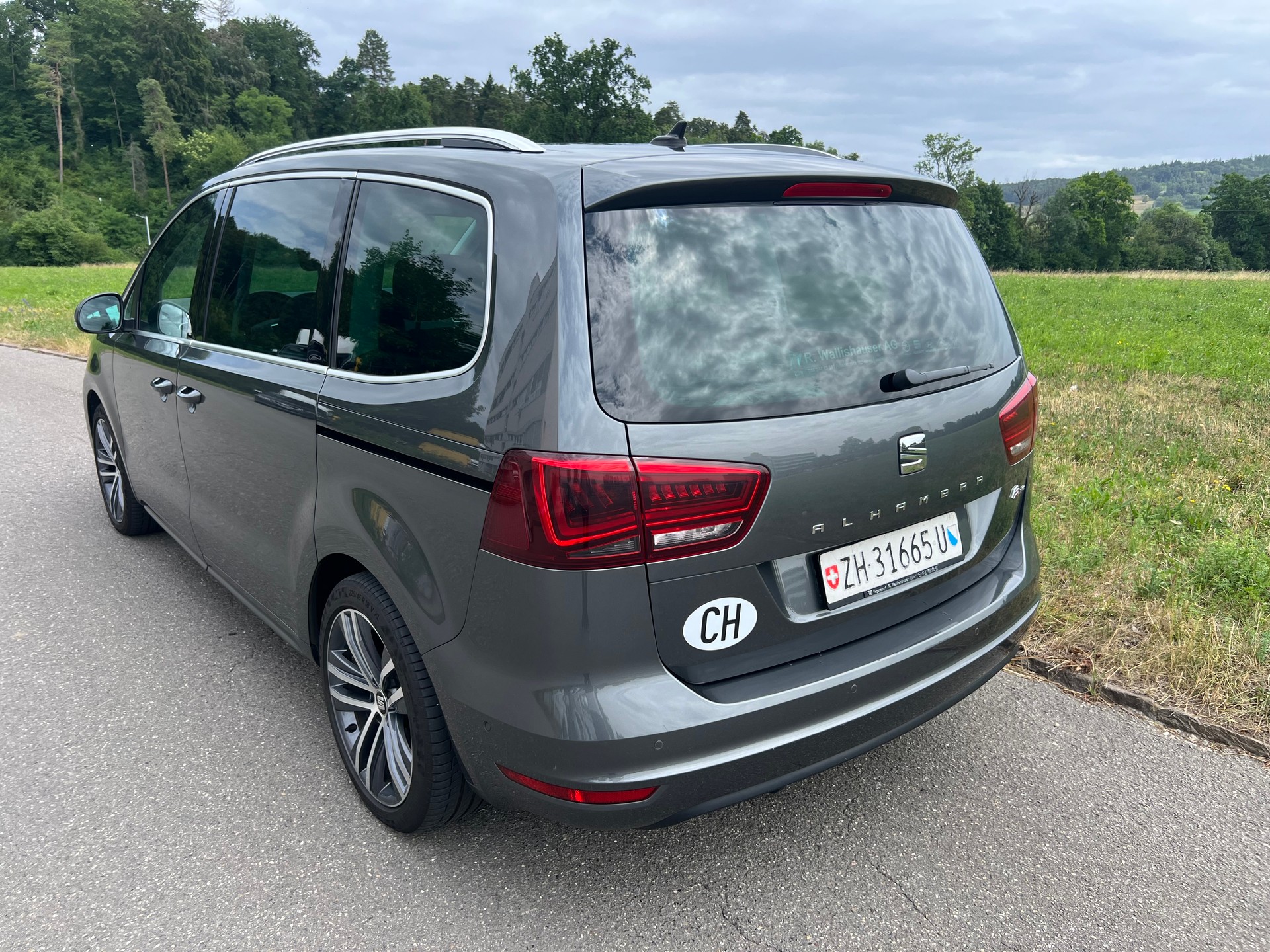 SEAT Alhambra 2.0 TSI FR Line DSG, 7 pläzer-image-3