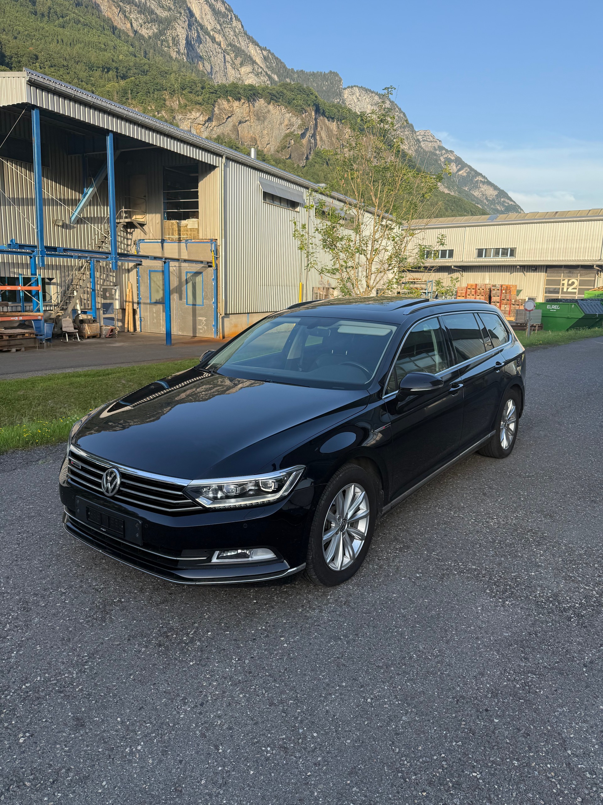 VW Passat Variant 2.0 TDI BMT High. DSG 4Motion-showroom-element-1