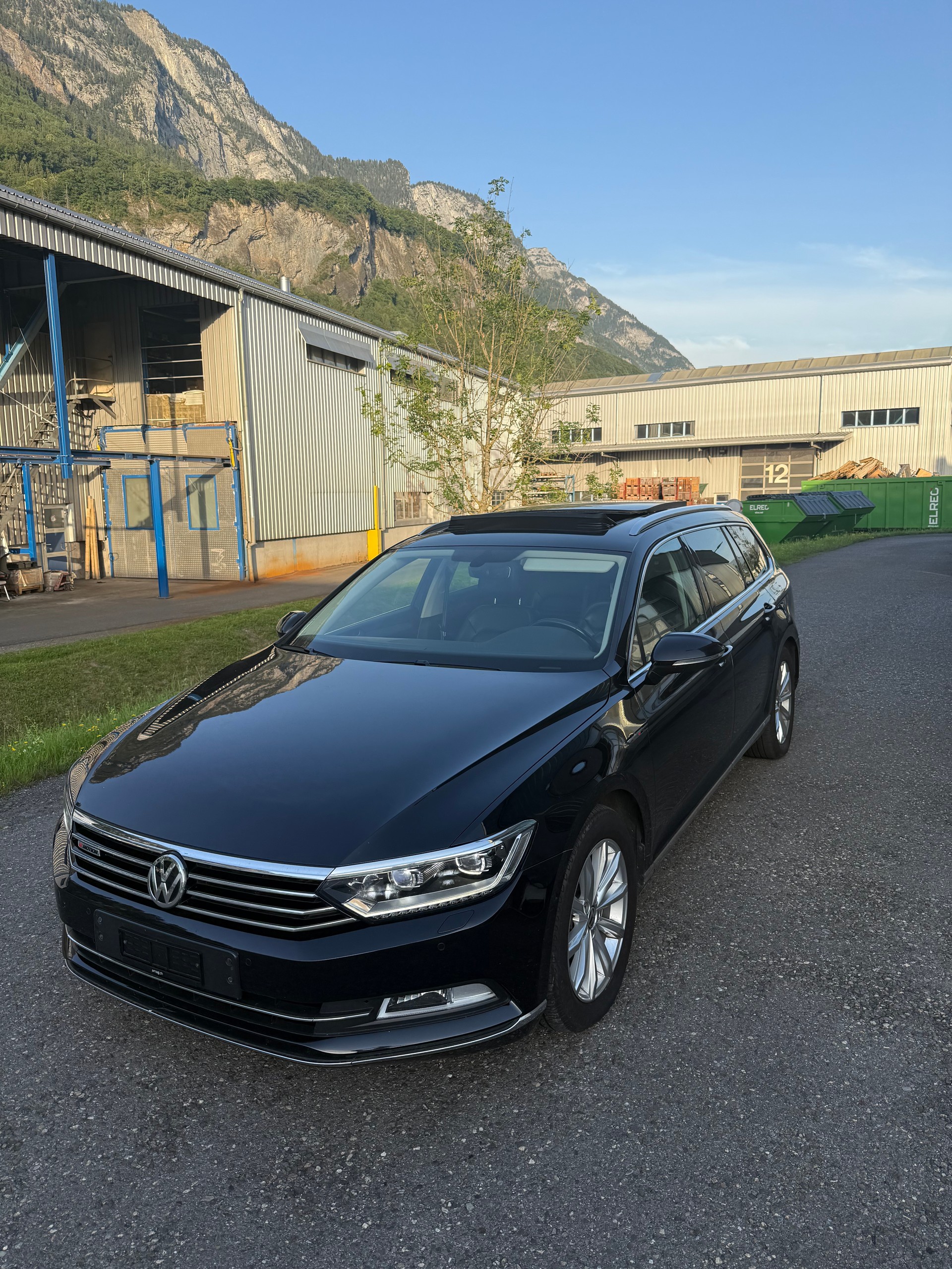 VW Passat Variant 2.0 TDI BMT High. DSG 4Motion-showroom-element-3