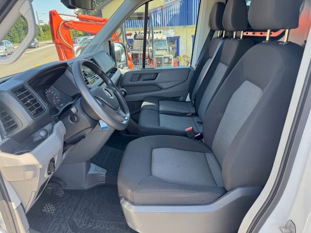 VW Crafter 35 2.0 TDI L3 HD **Klima** Anhängelast 3.0t-image-4
