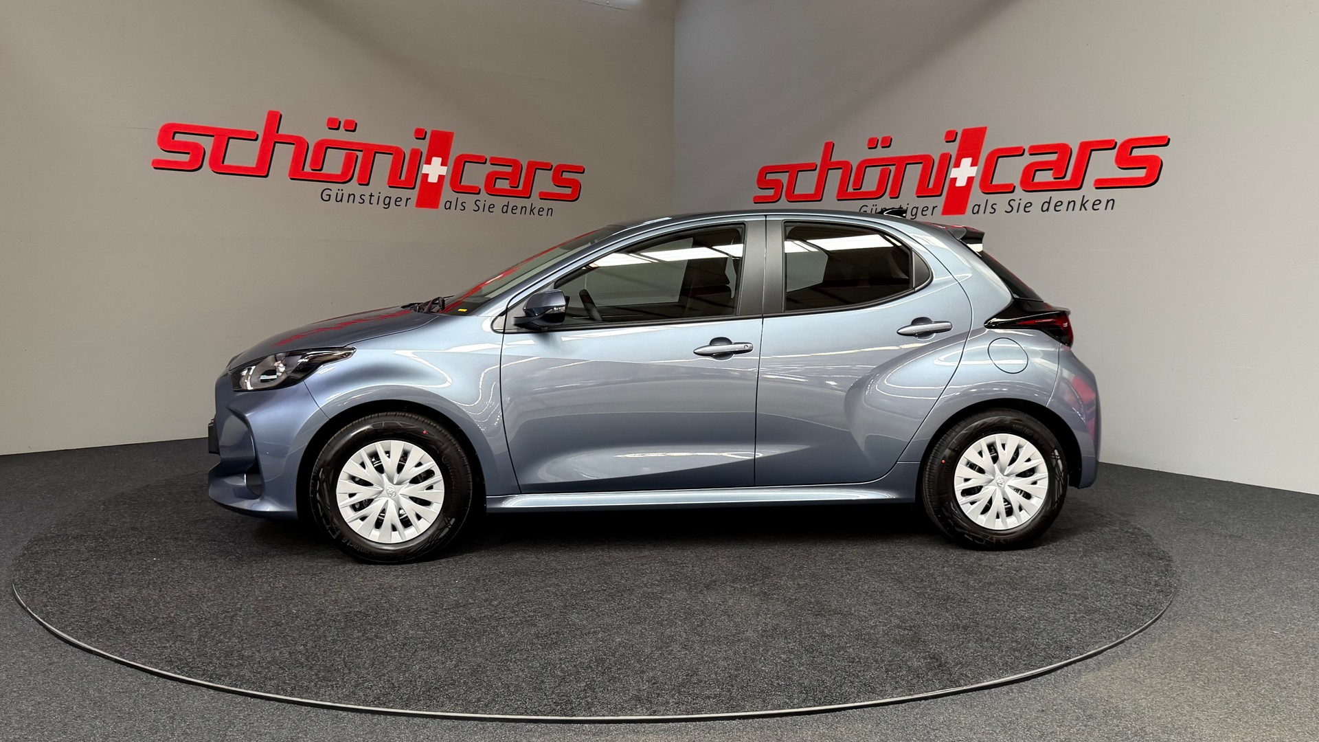 TOYOTA NEW Yaris 1.5 Comfort e-CVT-showroom-element-2