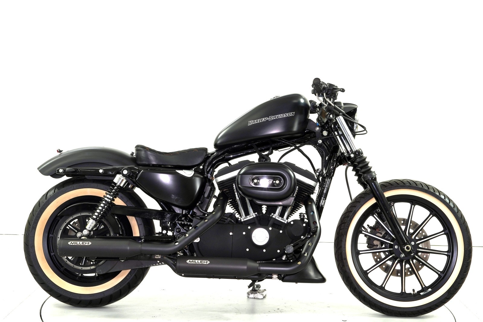 HARLEY-DAVIDSON XL 883N ABS-image-3