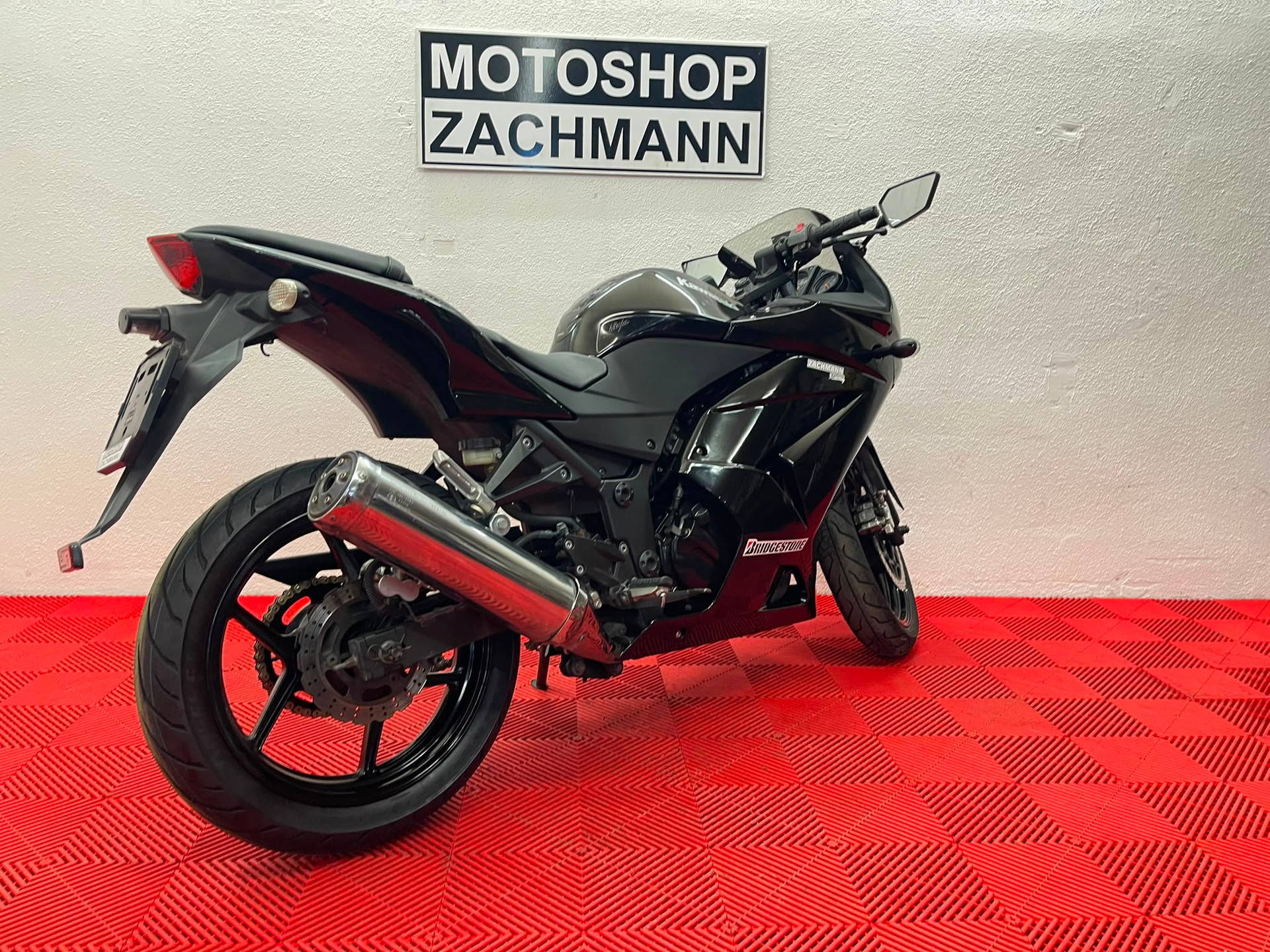 KAWASAKI Ninja 250 R-image-5