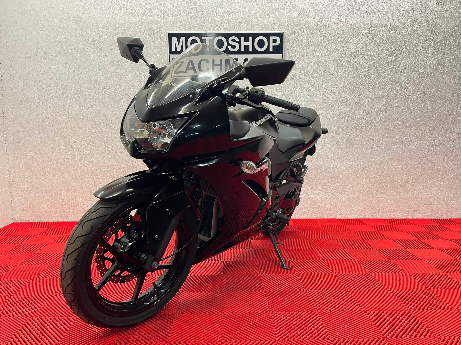 KAWASAKI Ninja 250 R-image-2