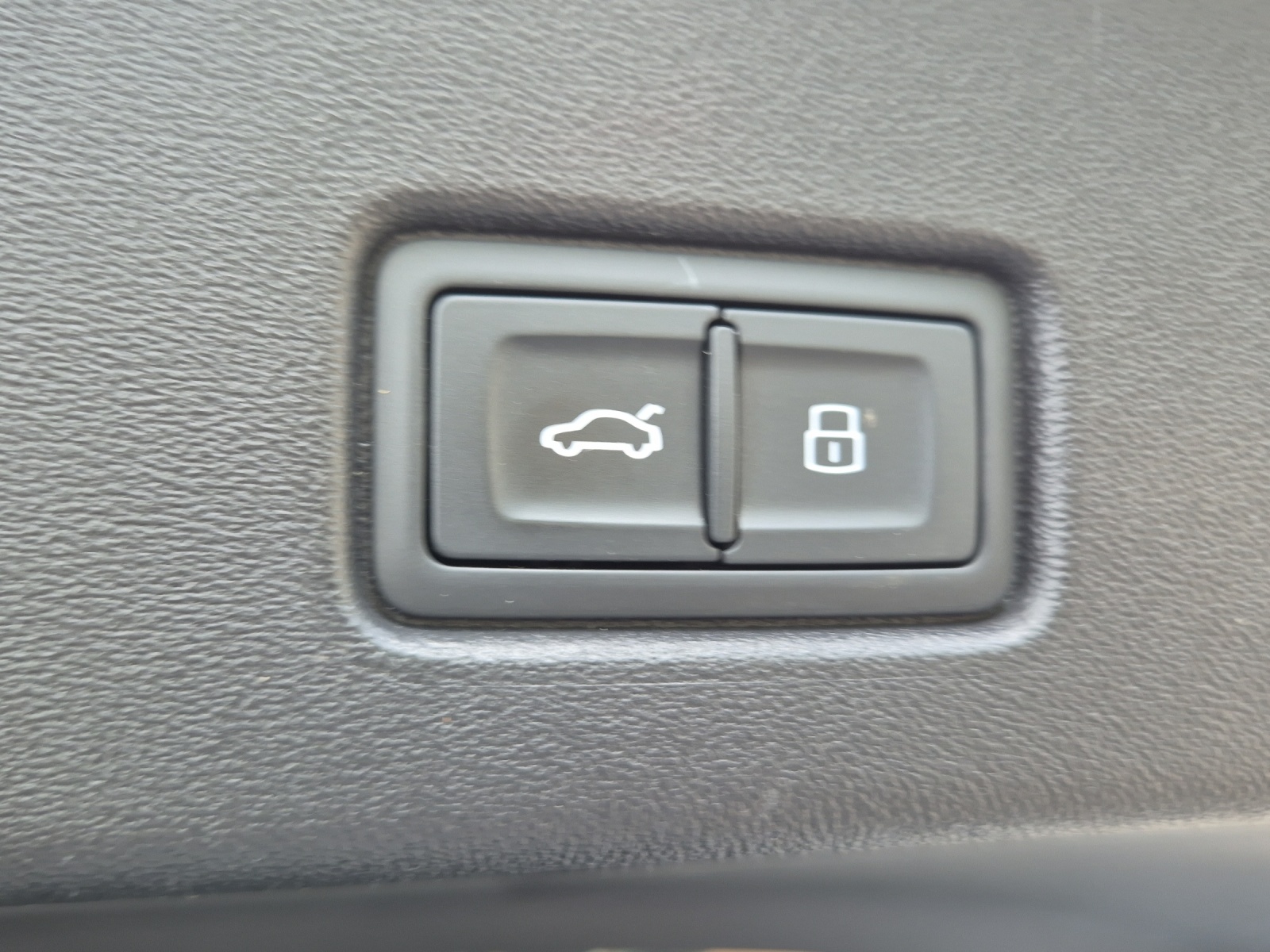 AUDI Q4 e-tron 35-image-20