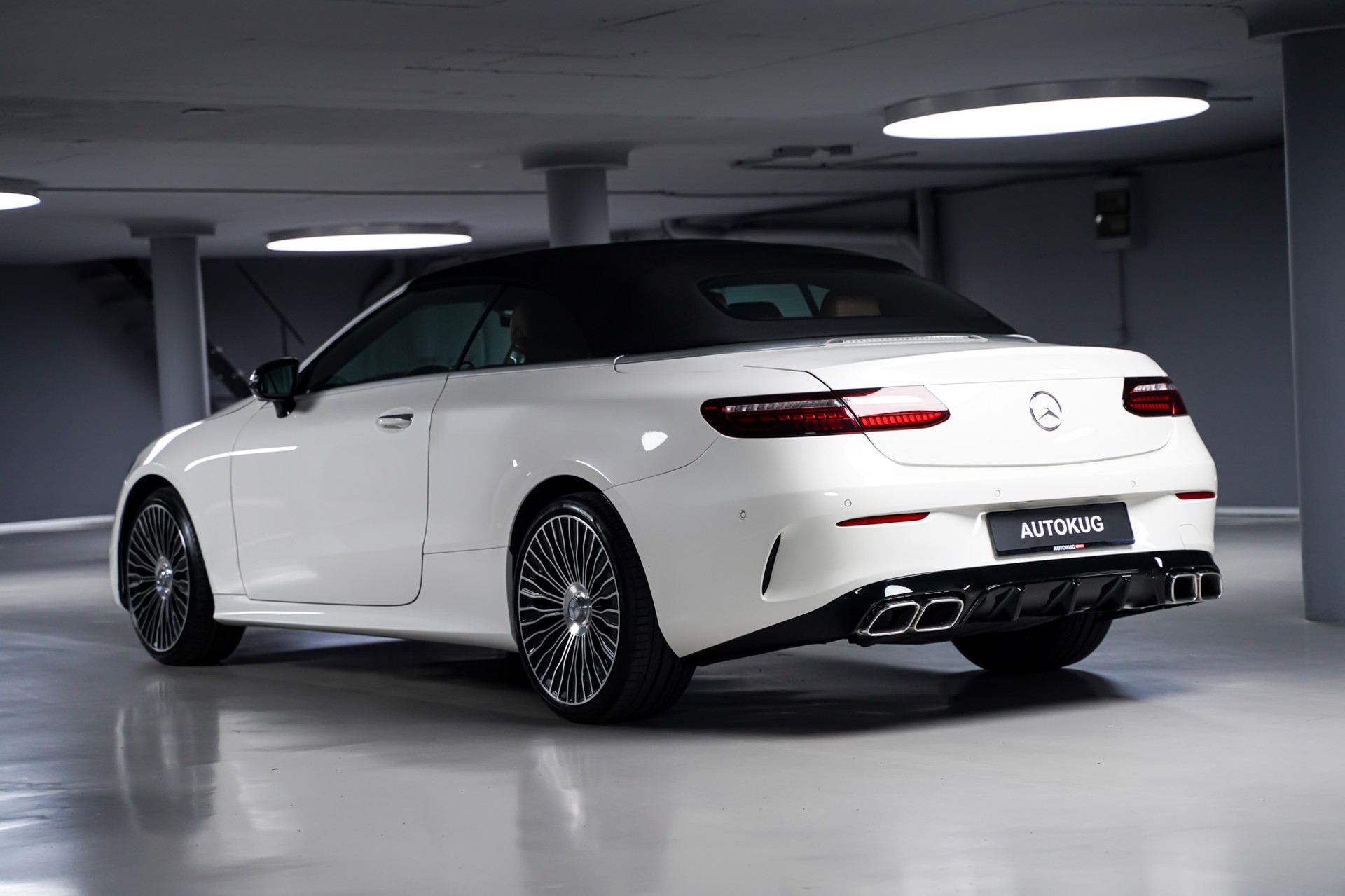 MERCEDES-BENZ E 200 Cabriolet AMG Line 4 Matic 9G-Tronic-image-6