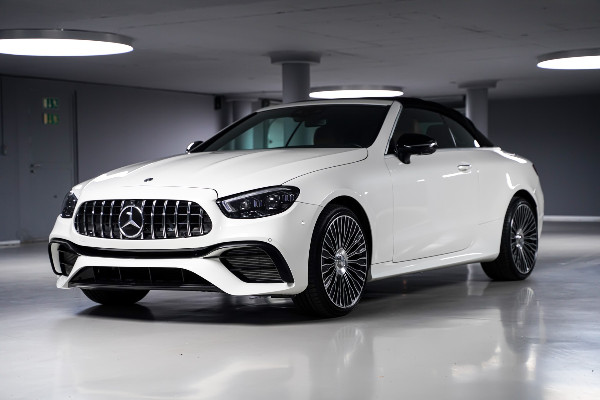 MERCEDES-BENZ E 200 Cabriolet AMG Line 4 Matic 9G-Tronic