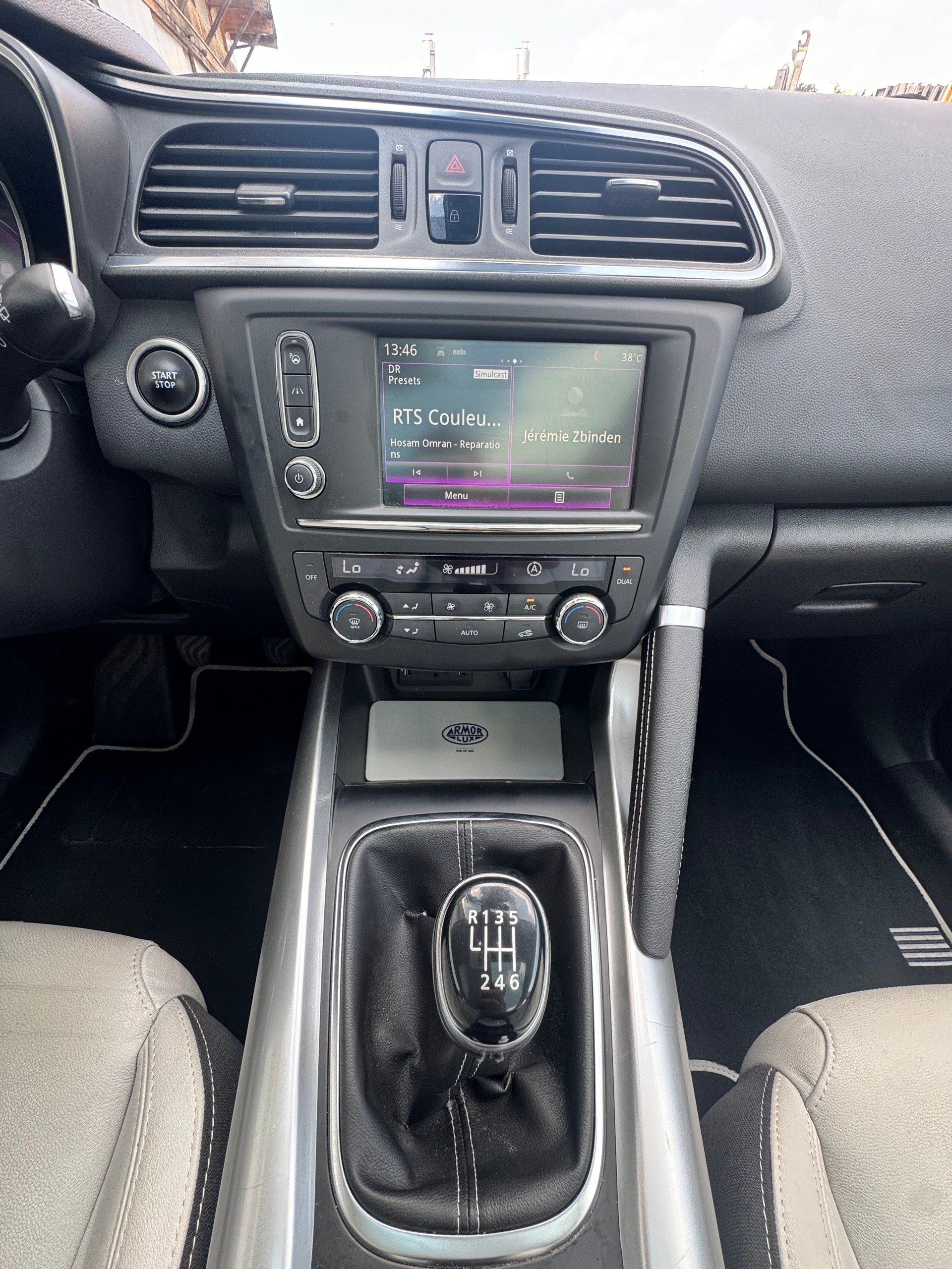 RENAULT Kadjar 1.6 16V Turbo Intens-image-6