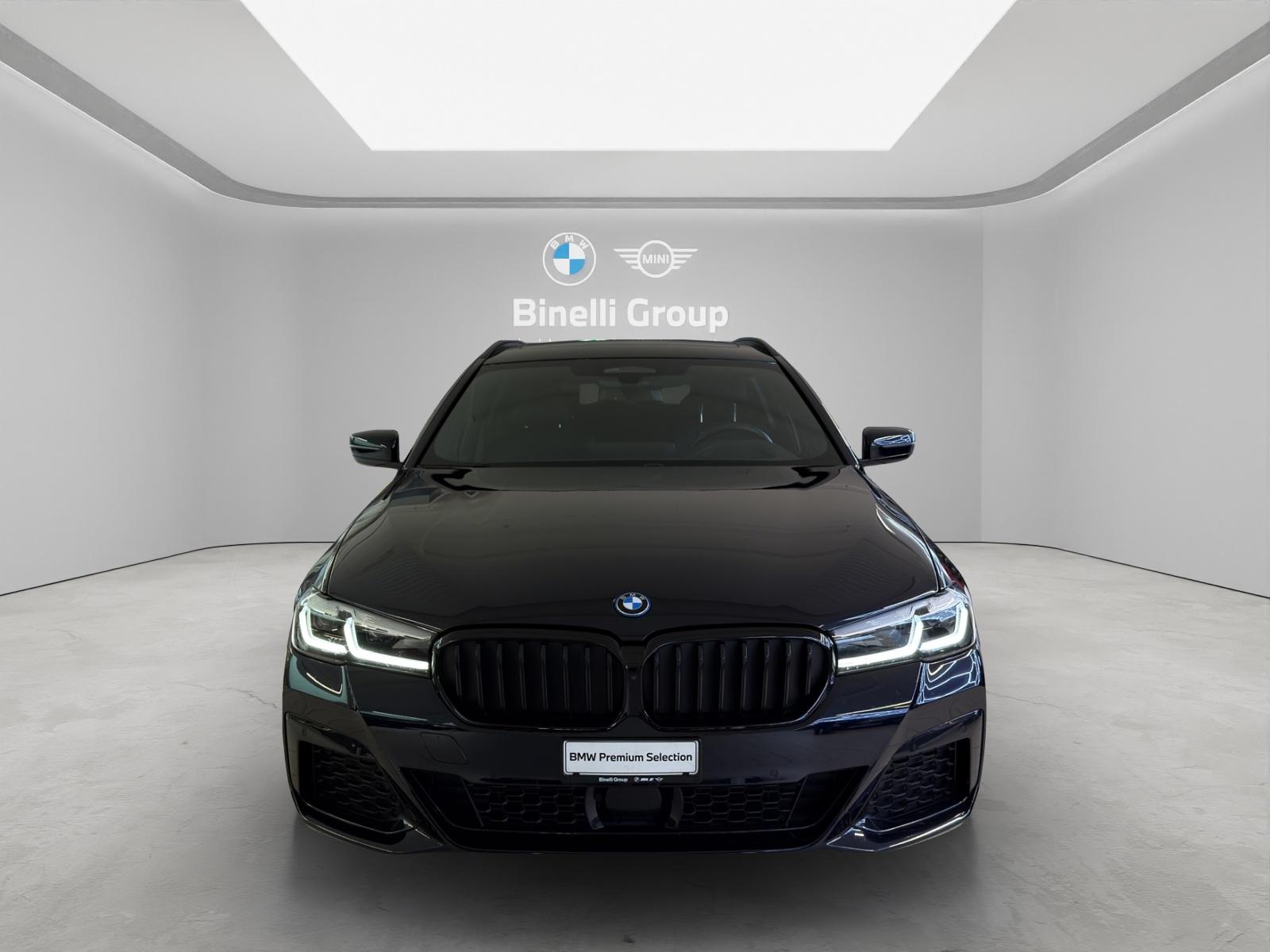 BMW 530e xDrive Touring M-SportPaket-image-8