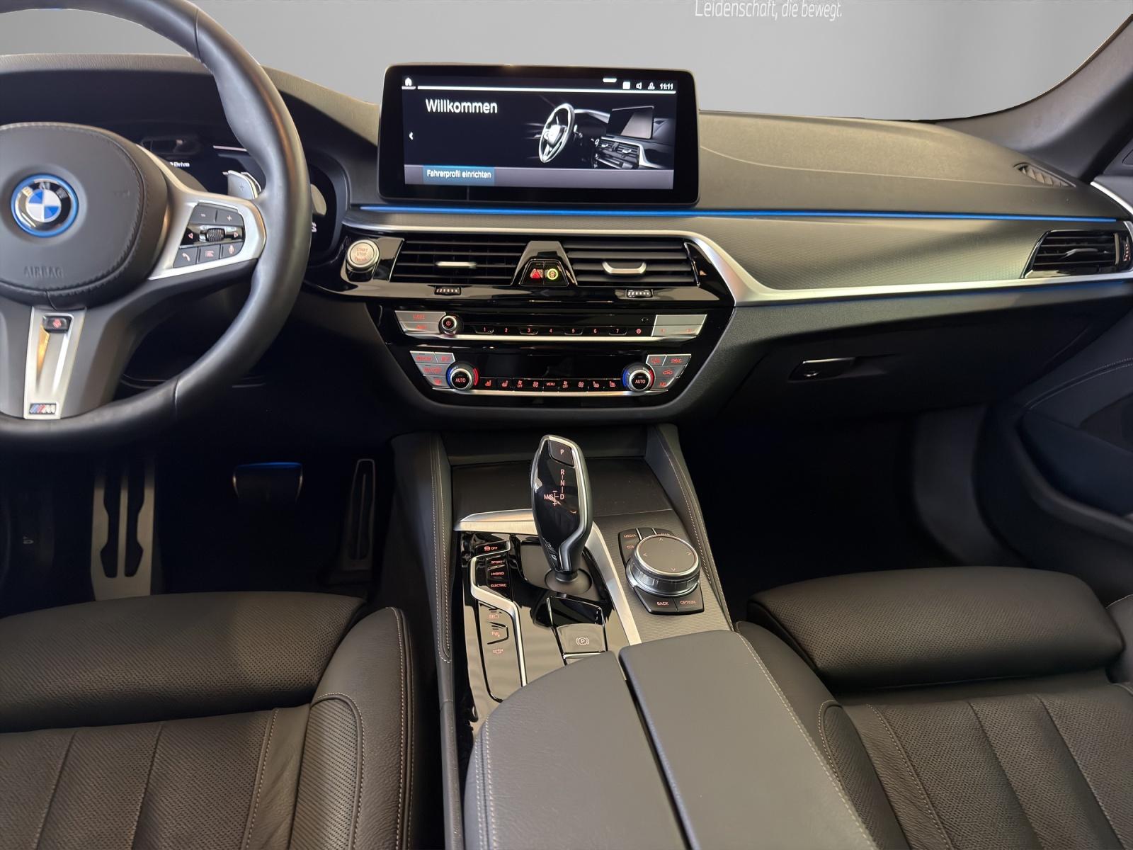 BMW 530e xDrive Touring M-SportPaket-image-15
