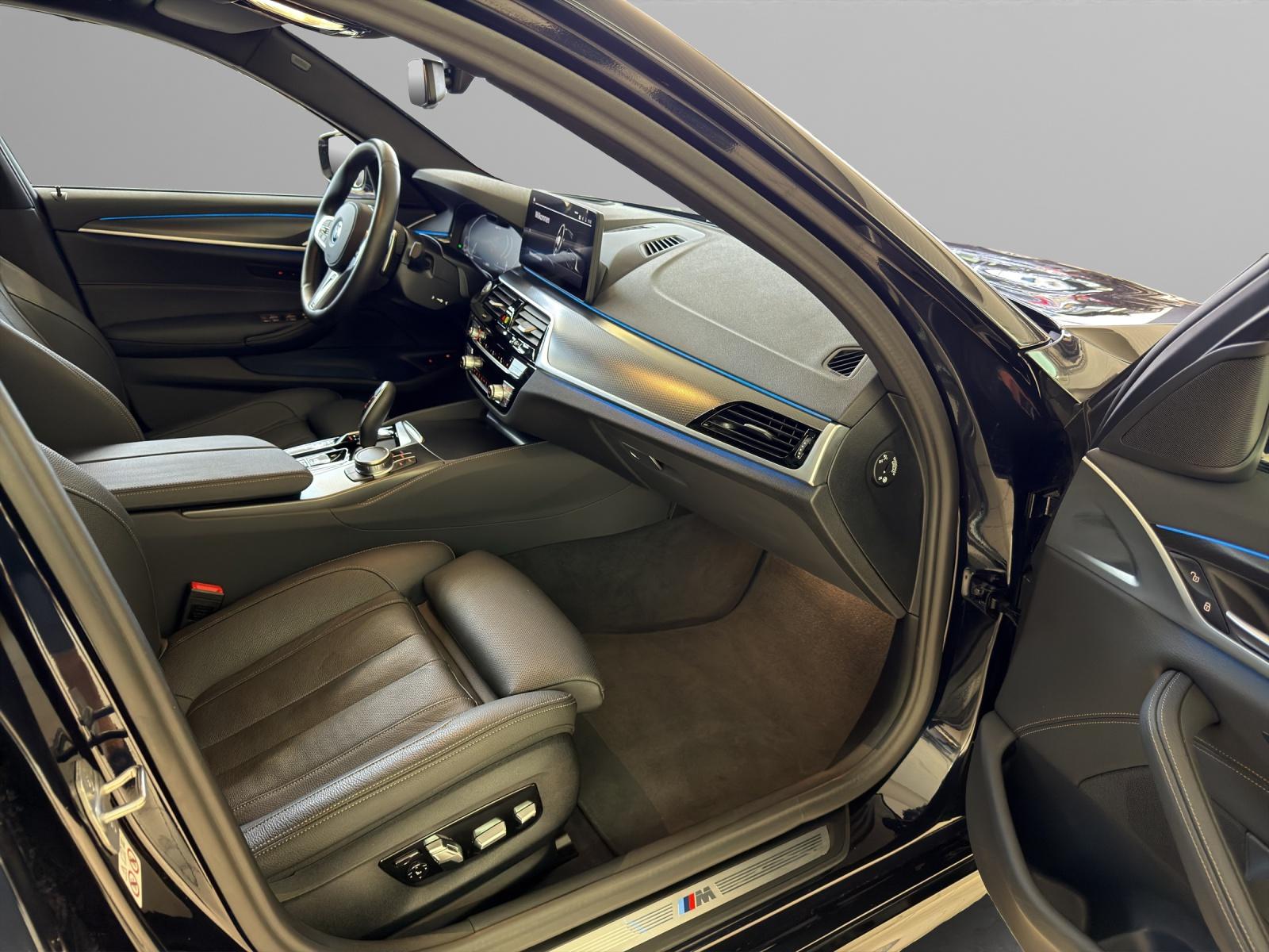 BMW 530e xDrive Touring M-SportPaket-image-23