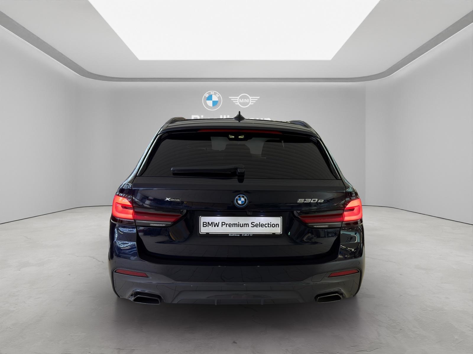 BMW 530e xDrive Touring M-SportPaket-image-4