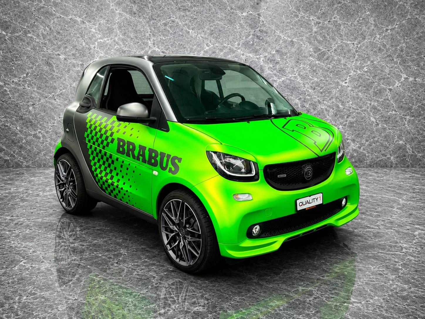 SMART fortwo Brabus 130 Xclusive twinmatic-showroom-element-2