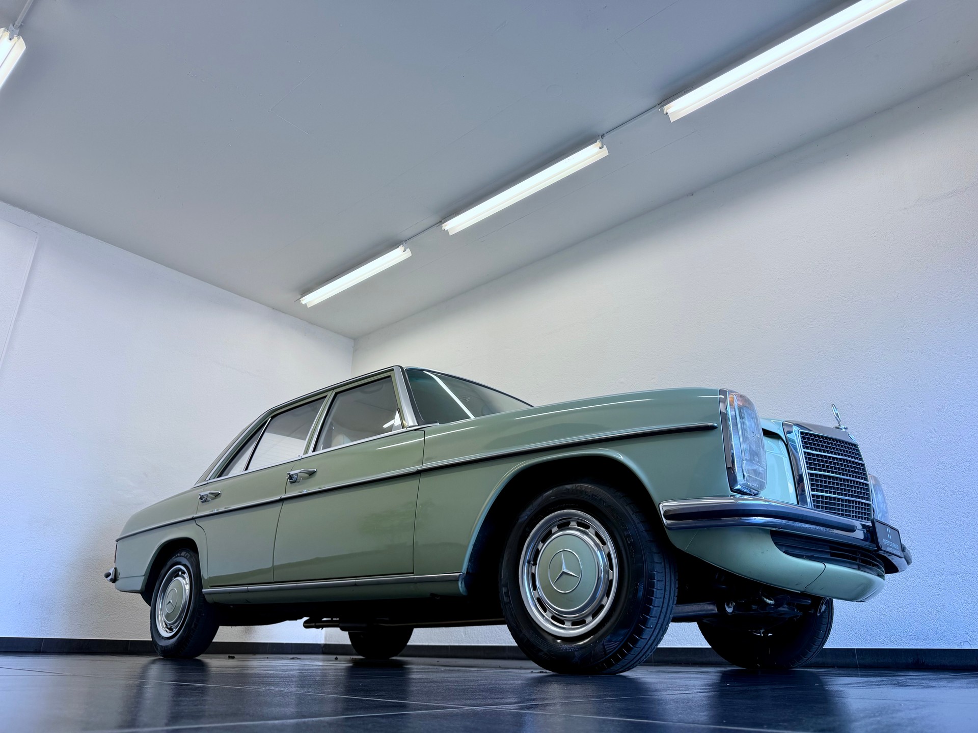 MERCEDES-BENZ 230.4 WIR Zahlung möglich-showroom-element-2