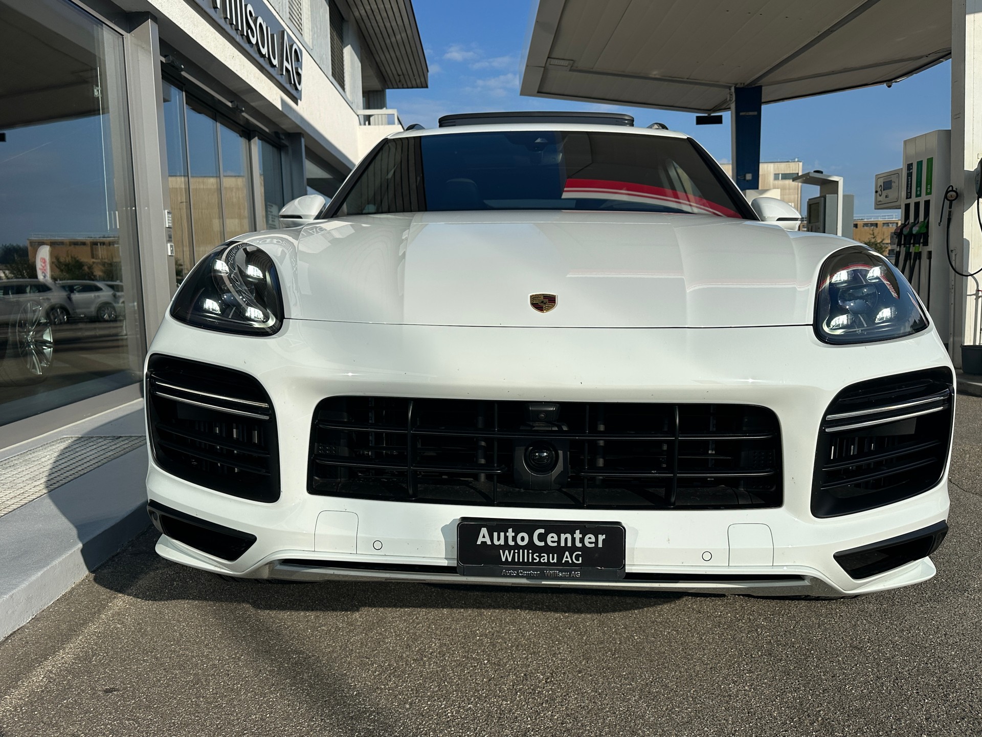 PORSCHE Cayenne Turbo-image-5