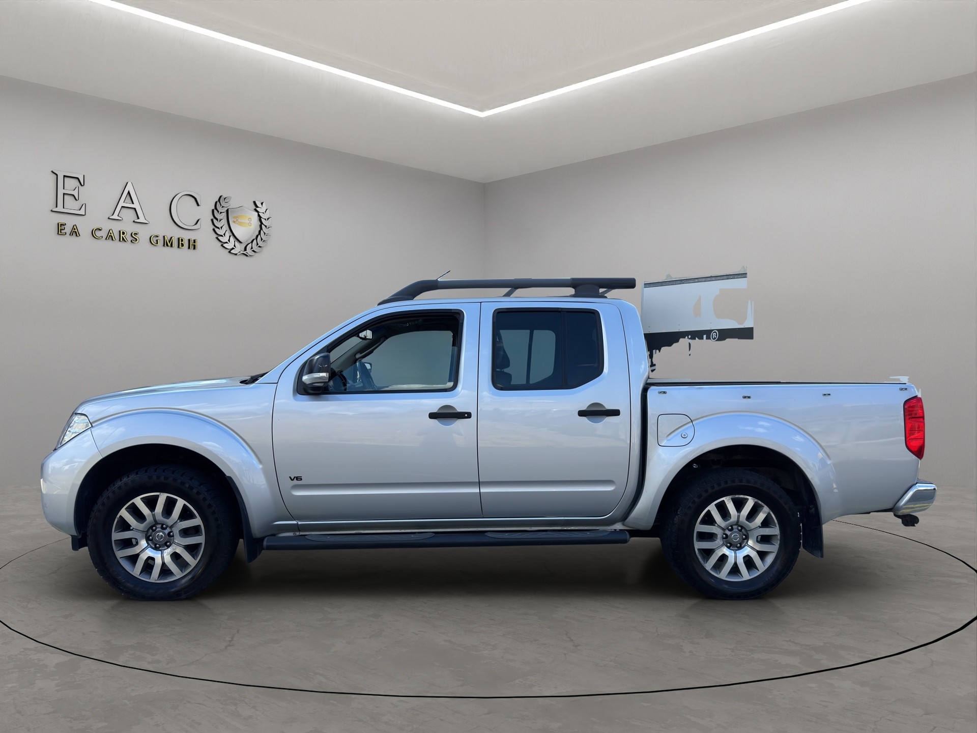 NISSAN Navara V6 Double Cab LE 3.0 dCi 4WD Automat-showroom-element-1