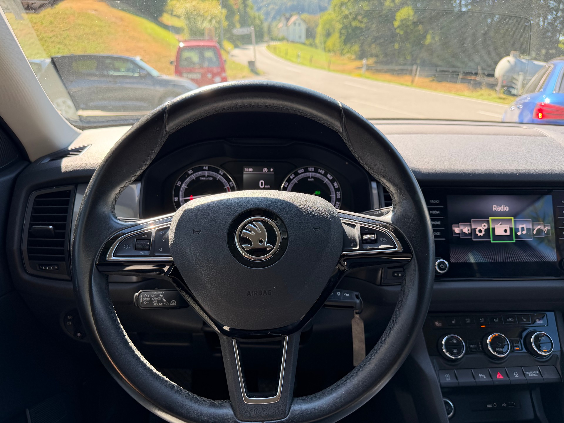 SKODA Kodiaq 1.4 TSI Active DSG 4x4-image-11