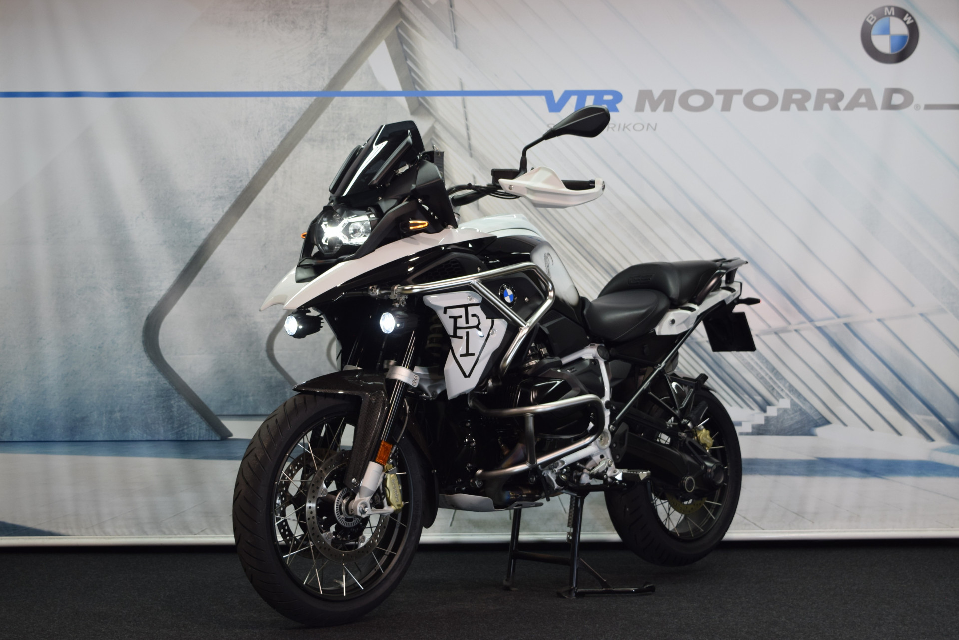 BMW R 1250 GS Trophy inkl. Akrapovic Komplettanlage-image-5