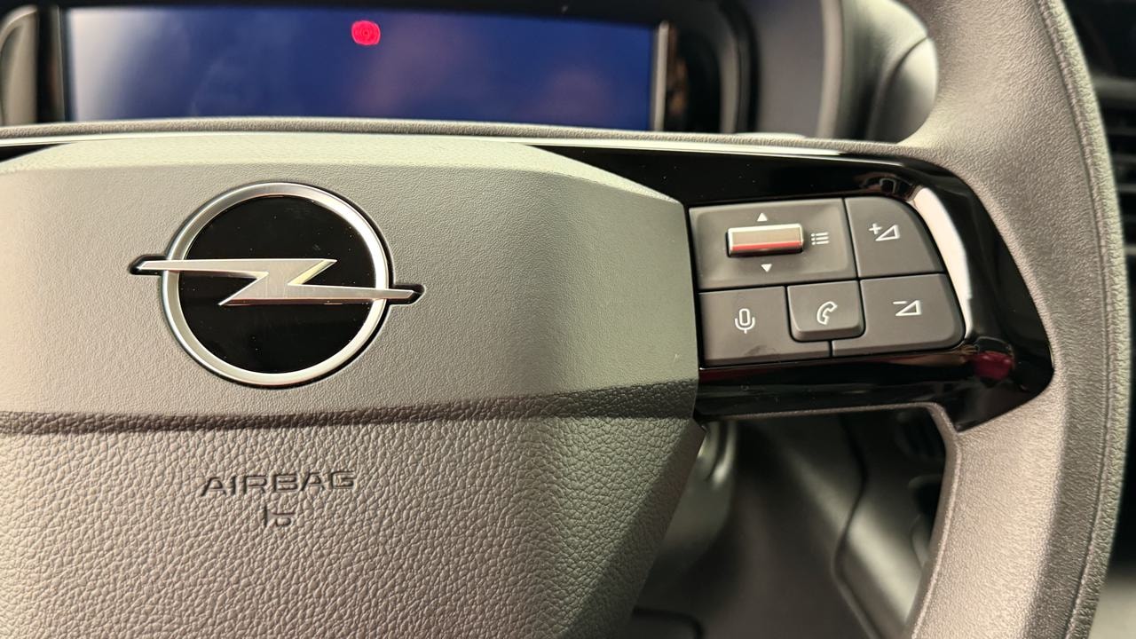 OPEL Combo Cargo 1.5 start/stop A-image-9