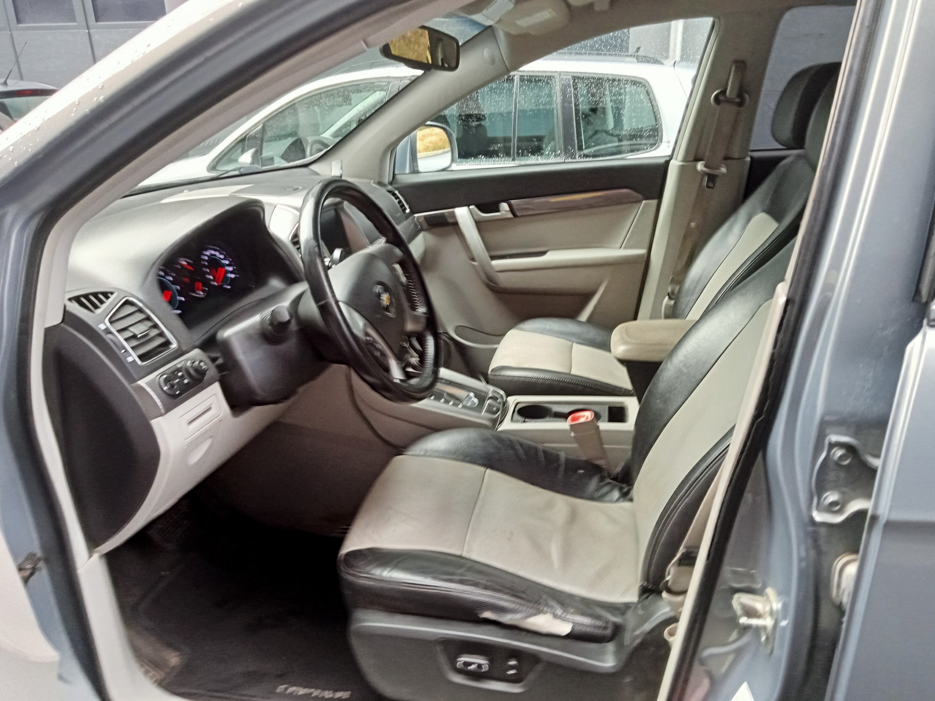 CHEVROLET Captiva 3.0 V6 LTZ 4WD Automatic-image-6