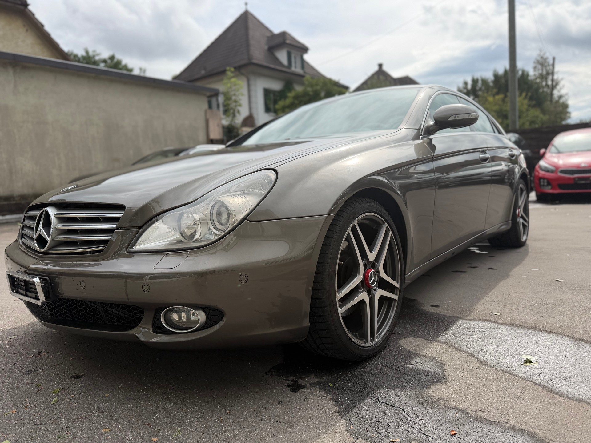 MERCEDES-BENZ CLS 350 7G-Tronic-showroom-element-1