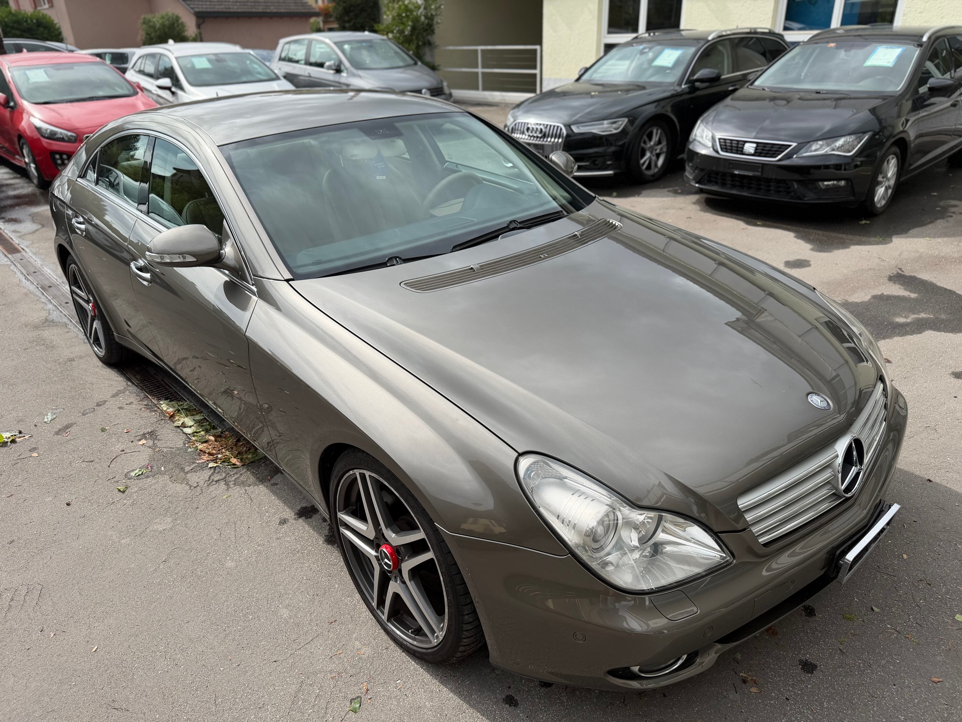 MERCEDES-BENZ CLS 350 7G-Tronic-showroom-element-2