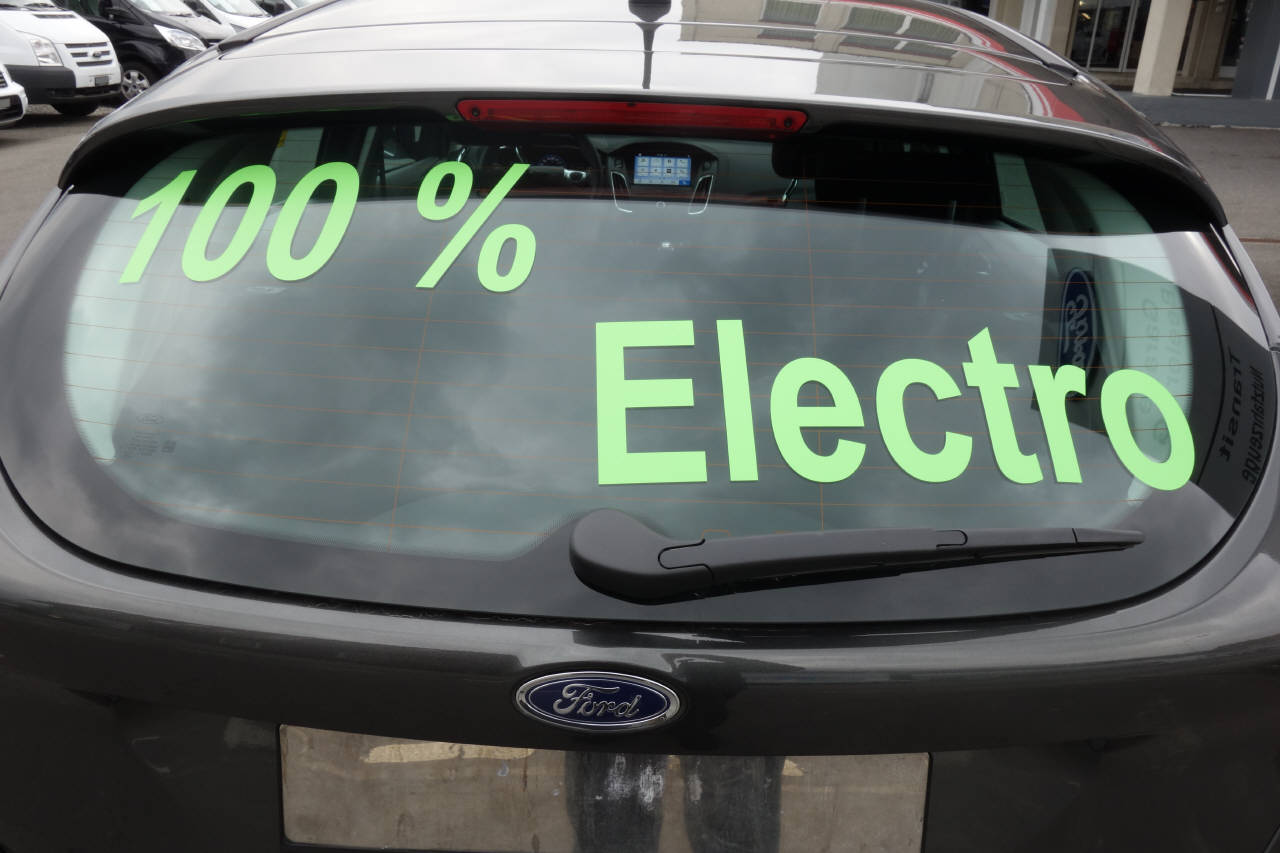 FORD Focus Electric-image-8